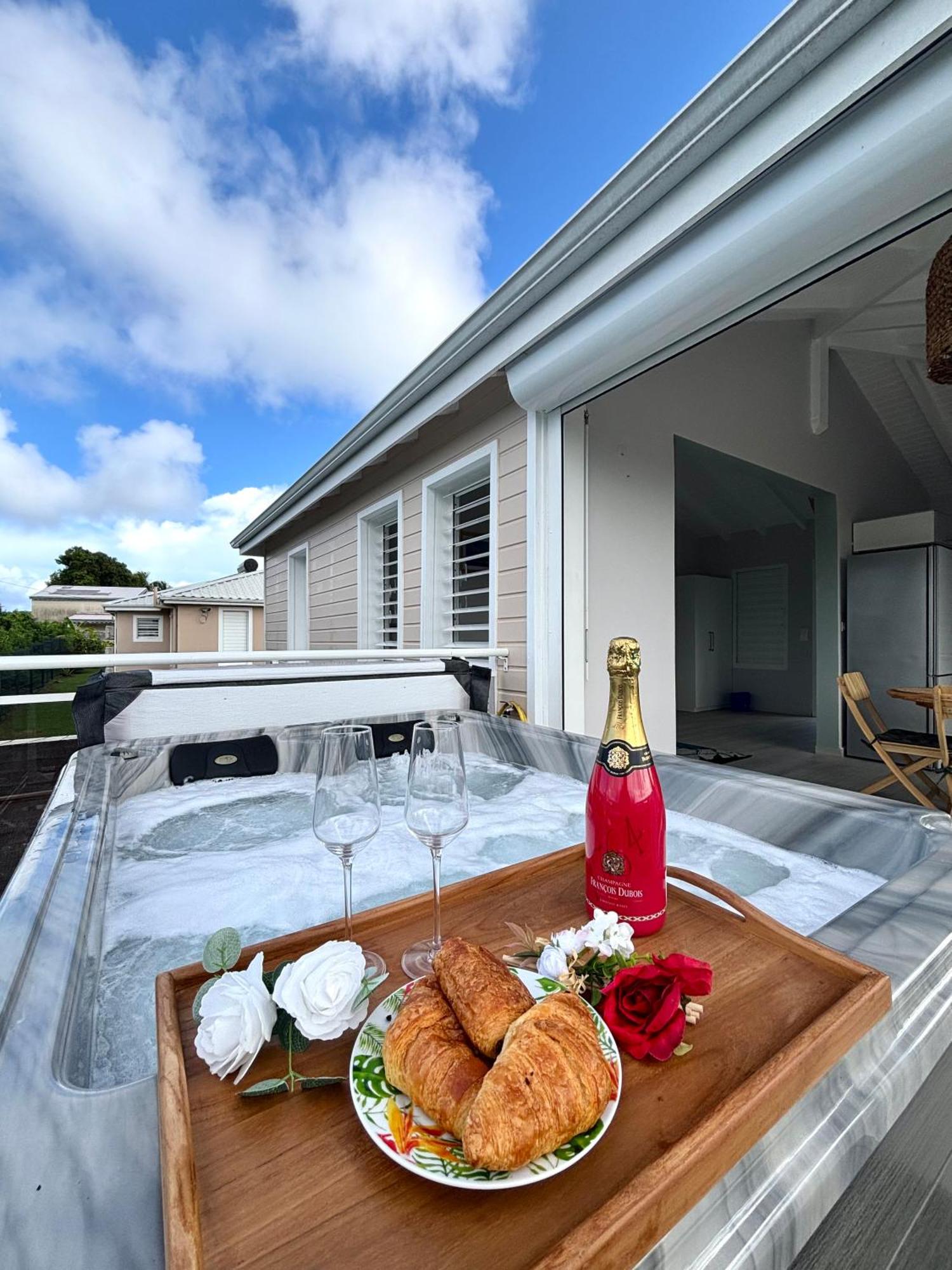 La Kazé Ma - Jacuzzi Privée, Proche Plage