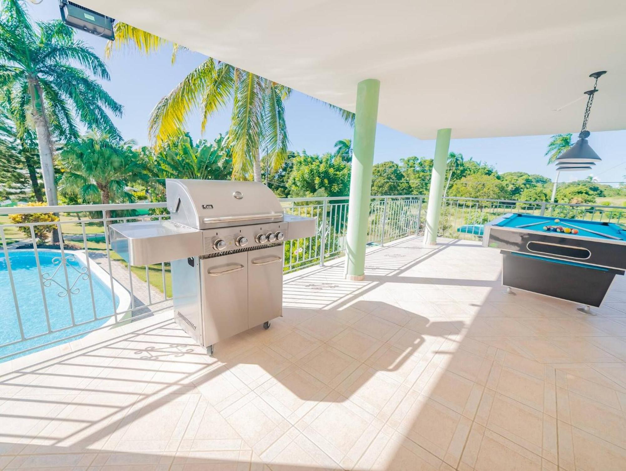 7br Massive Villa In Sosa - 2mins From Nightlife, foto 13