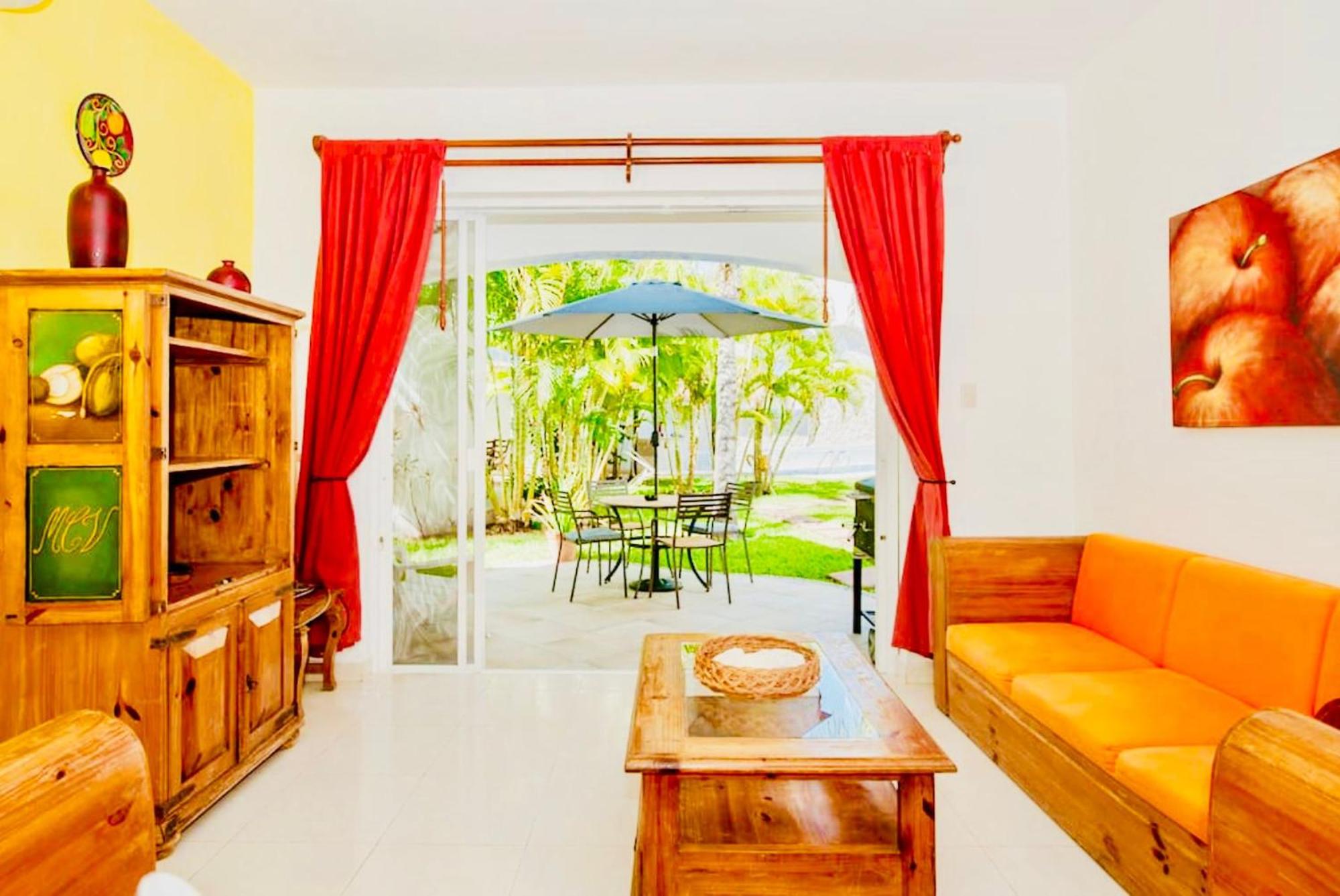 Playacar - Superior Budget Room With Swimming Pool Air Conditioning and Parking, imagen 4