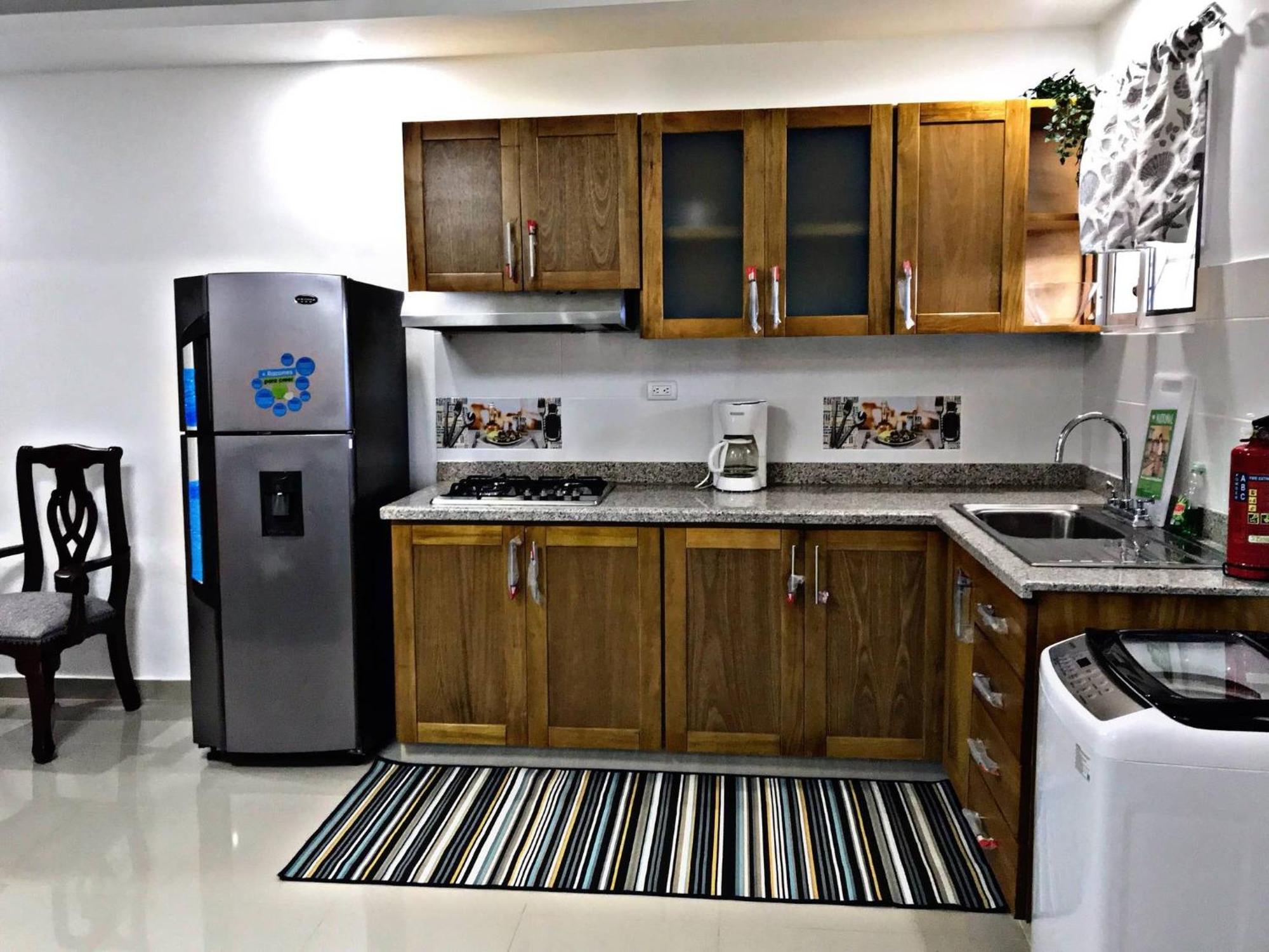 Fully Equipped New 1br Apt dt 2mins To Beach, foto 6