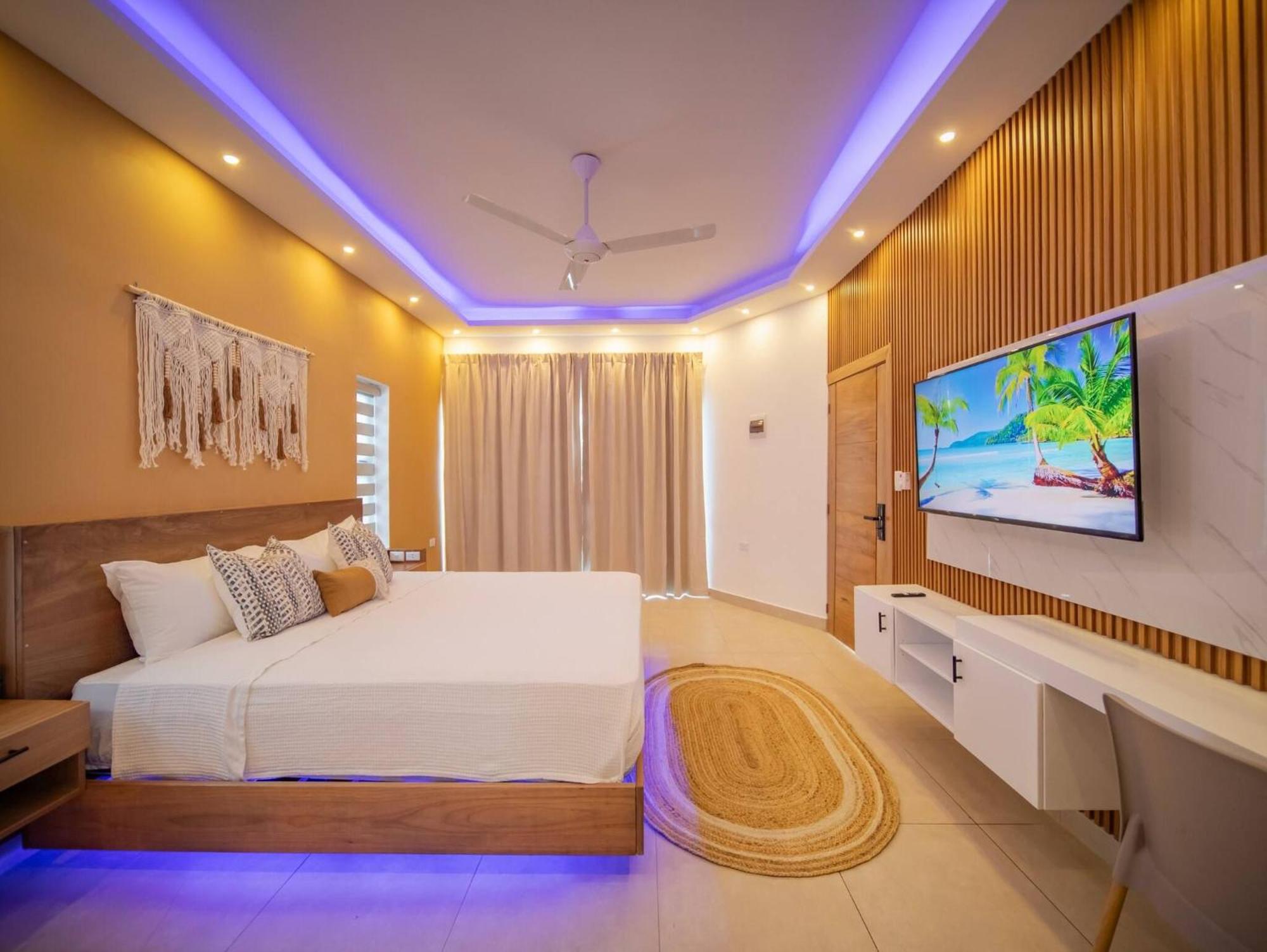 Green Palace - 7br Luxury Villa in Sosua 3mins from strip plus 24hr security, foto 9