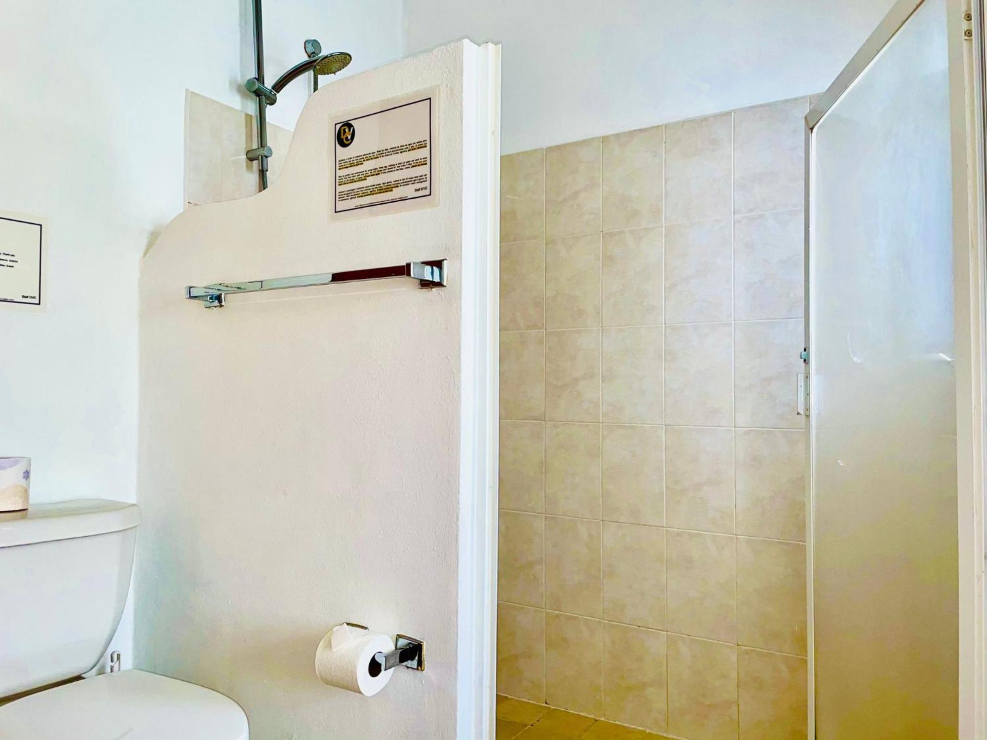 Deluxe Balcony Room With Swimming Pool Air Conditioning and Parking, foto 7