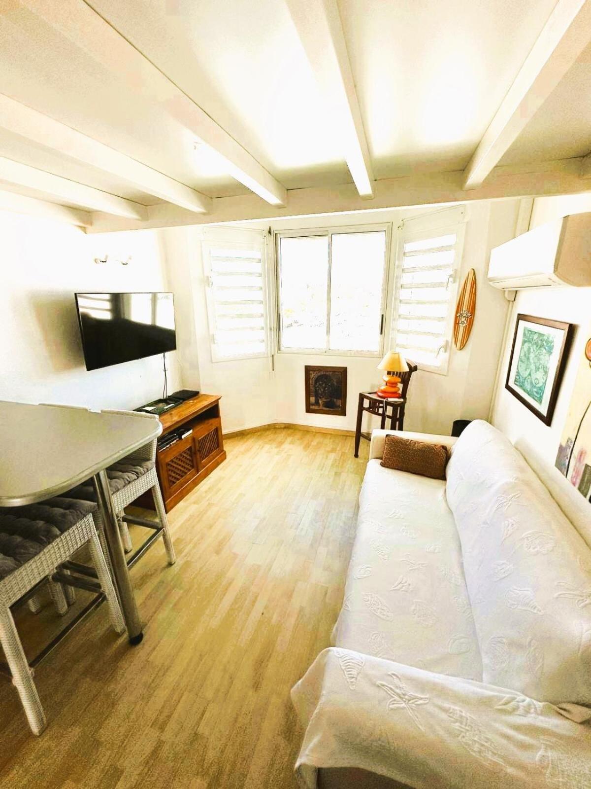 Hibiscus Duplex Port Marina