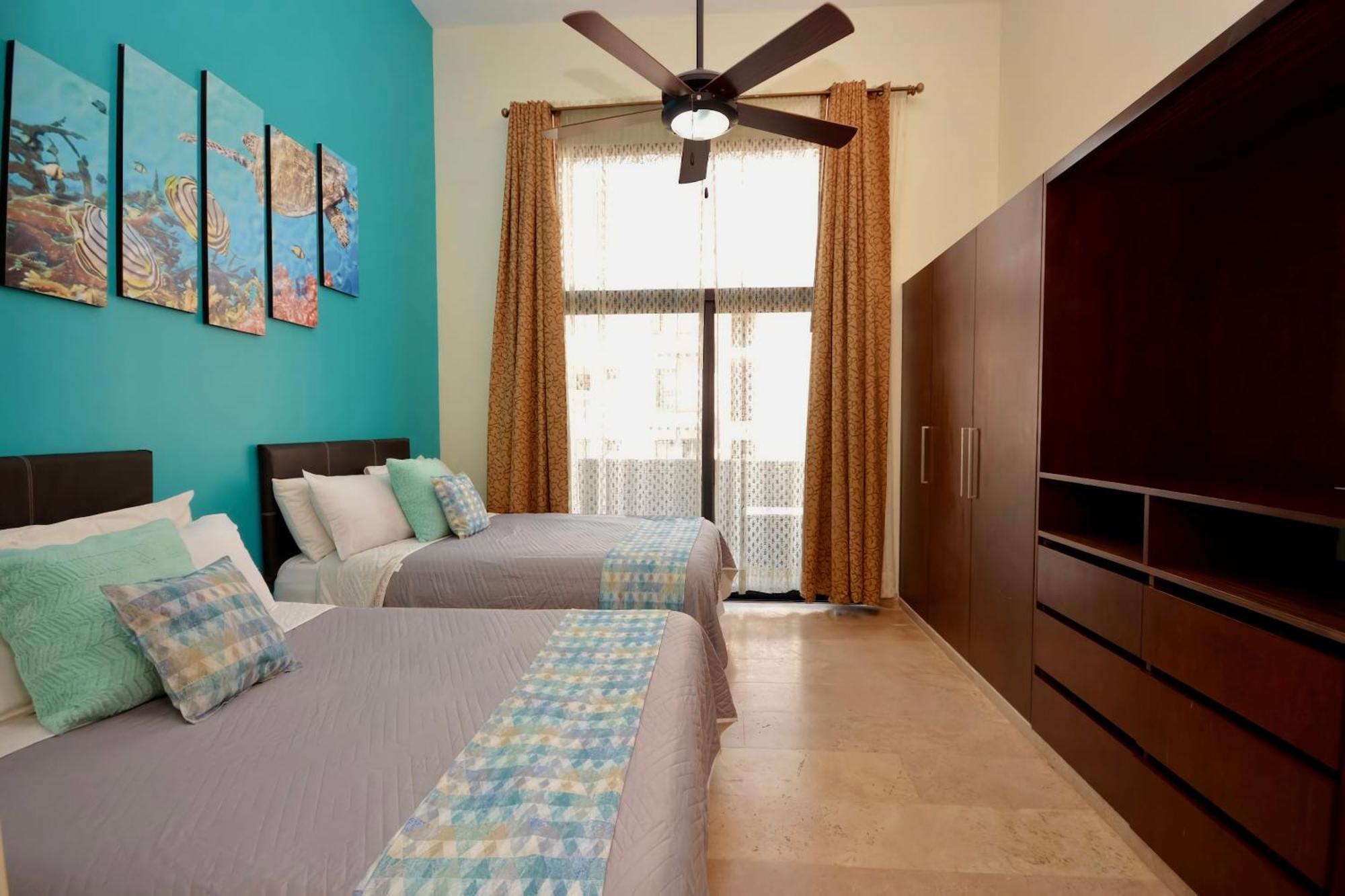 Tropical 3BR Pool near 5th Avenue & Beach, foto 11