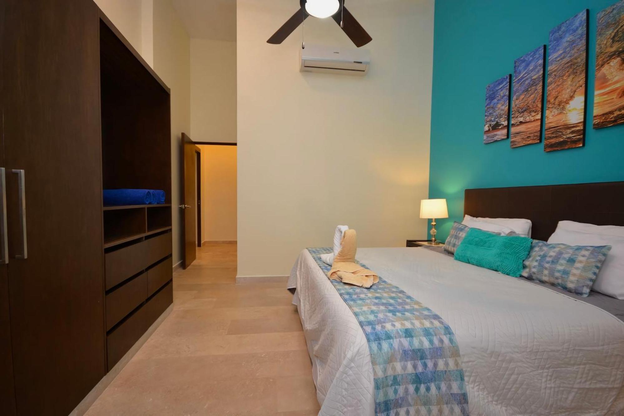 Tropical 3BR Pool near 5th Avenue & Beach, foto 12