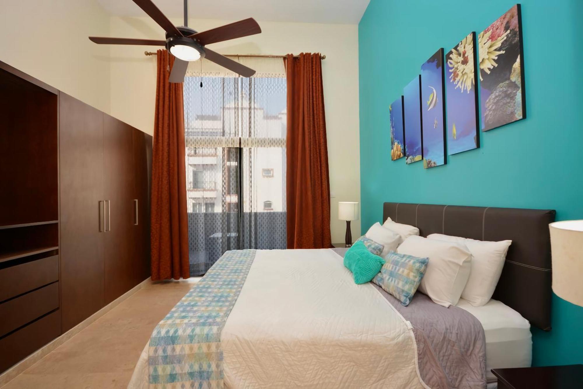 Tropical 3BR Pool near 5th Avenue & Beach, foto 9