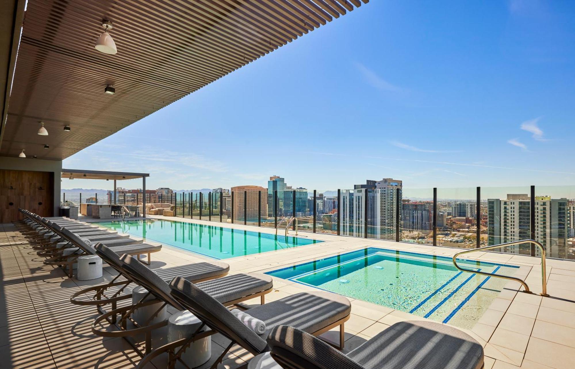 Global Luxury Suites at Downtown Phoenix