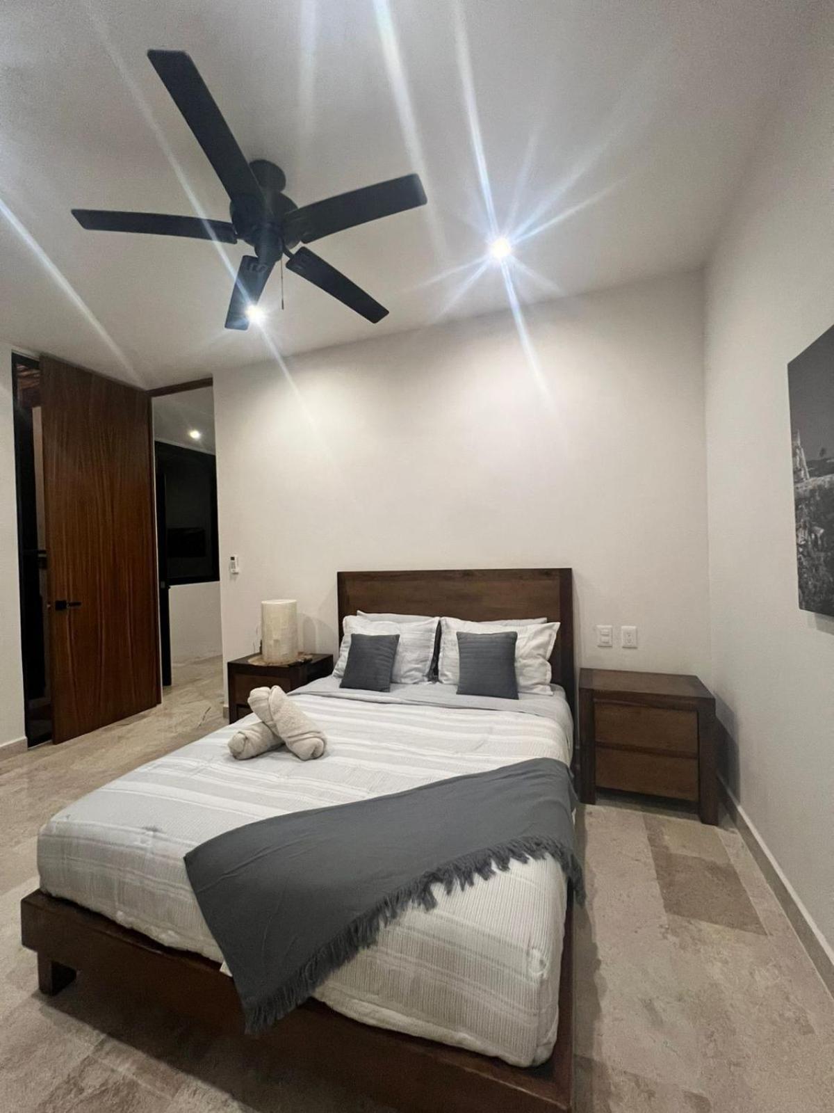 Brand New Penthouse Jungle Views 2 Bdr Sleeps 6, foto 12