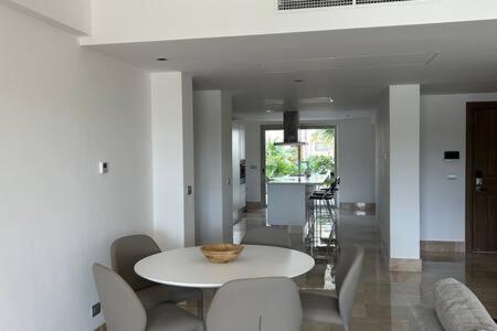 2BR Apartment with Beach Club, foto 11