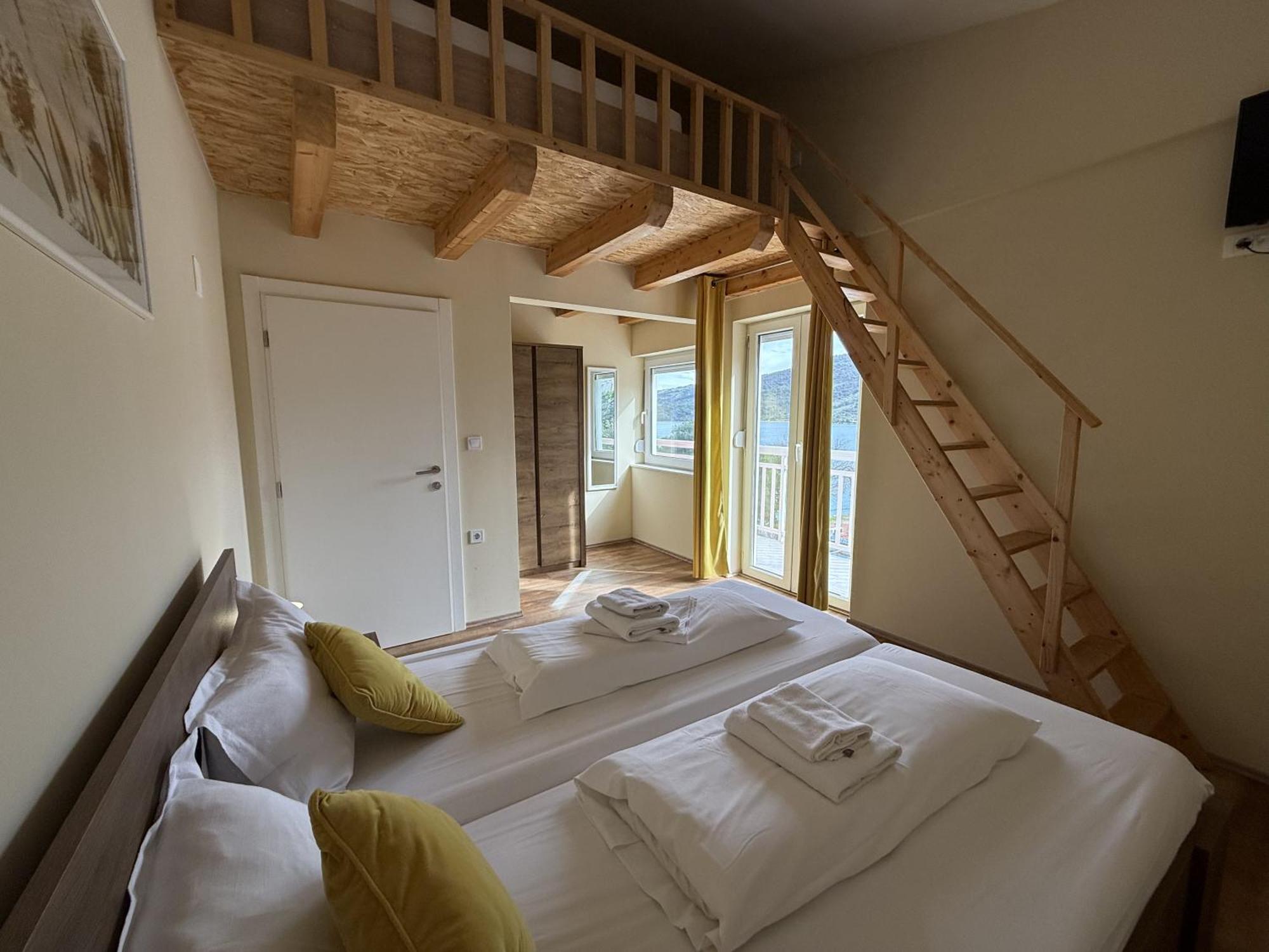 Max Gastro Beach House