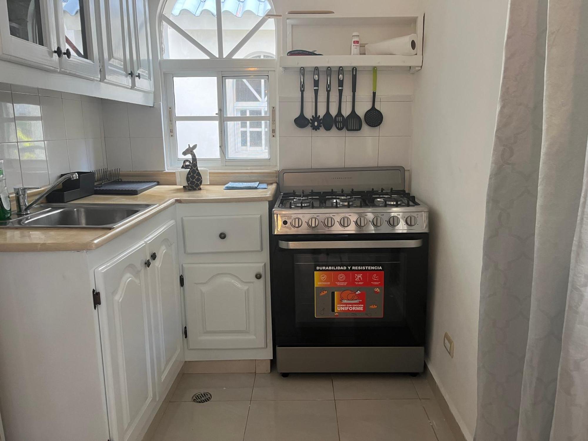 Cozy Condo - 4 min to the Beach, foto 12