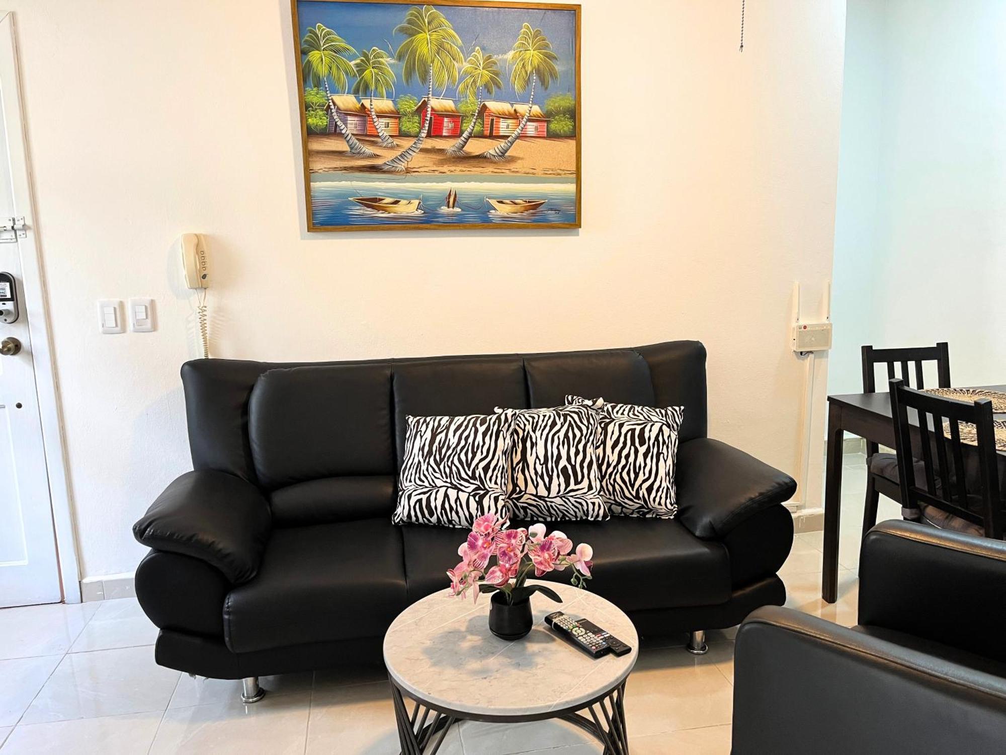 Cozy Condo - 4 min to the Beach, foto 9