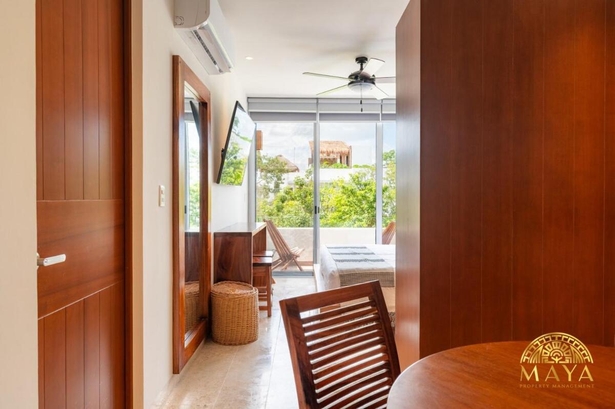 NHOA 303B Lux 1BR Condo Pool View in Aldea Zama, foto 13