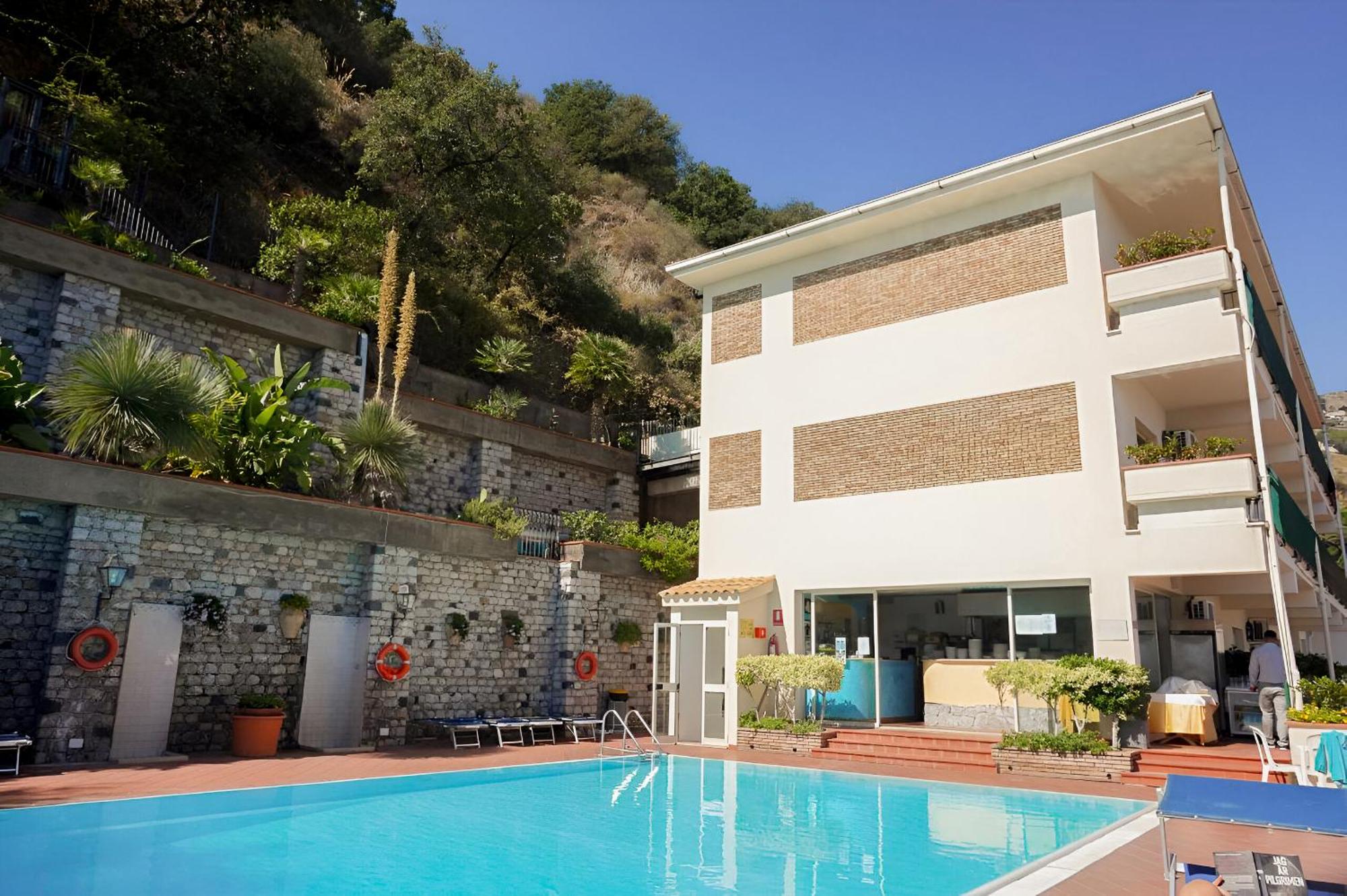 HOTIDAY Taormina Mare — foto 5