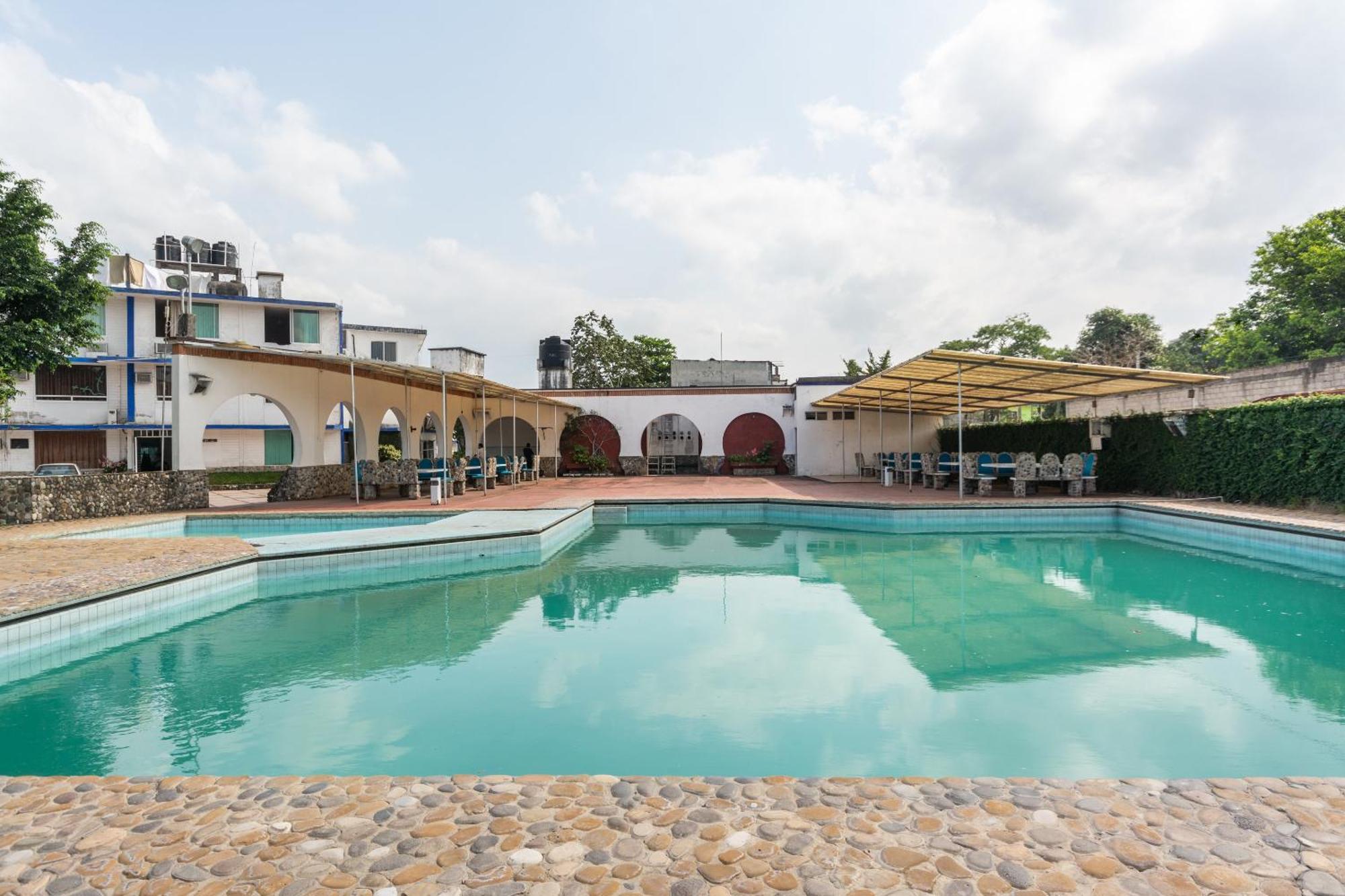 OYO Hotel Casa Blanca — foto 5
