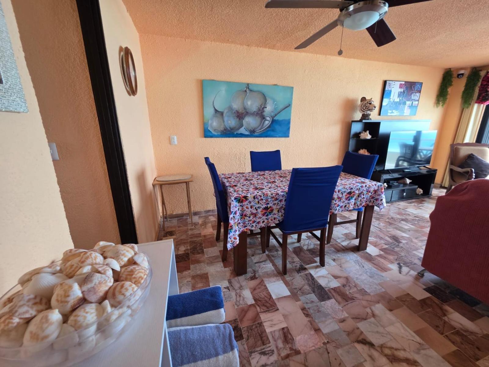 Ocean view condo with balcony hotel zone Cancun, foto 8