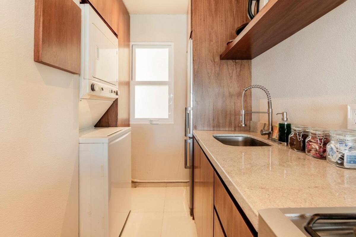 MAREA New 2 BDR Beachfront by Casa Paraíso, foto 10