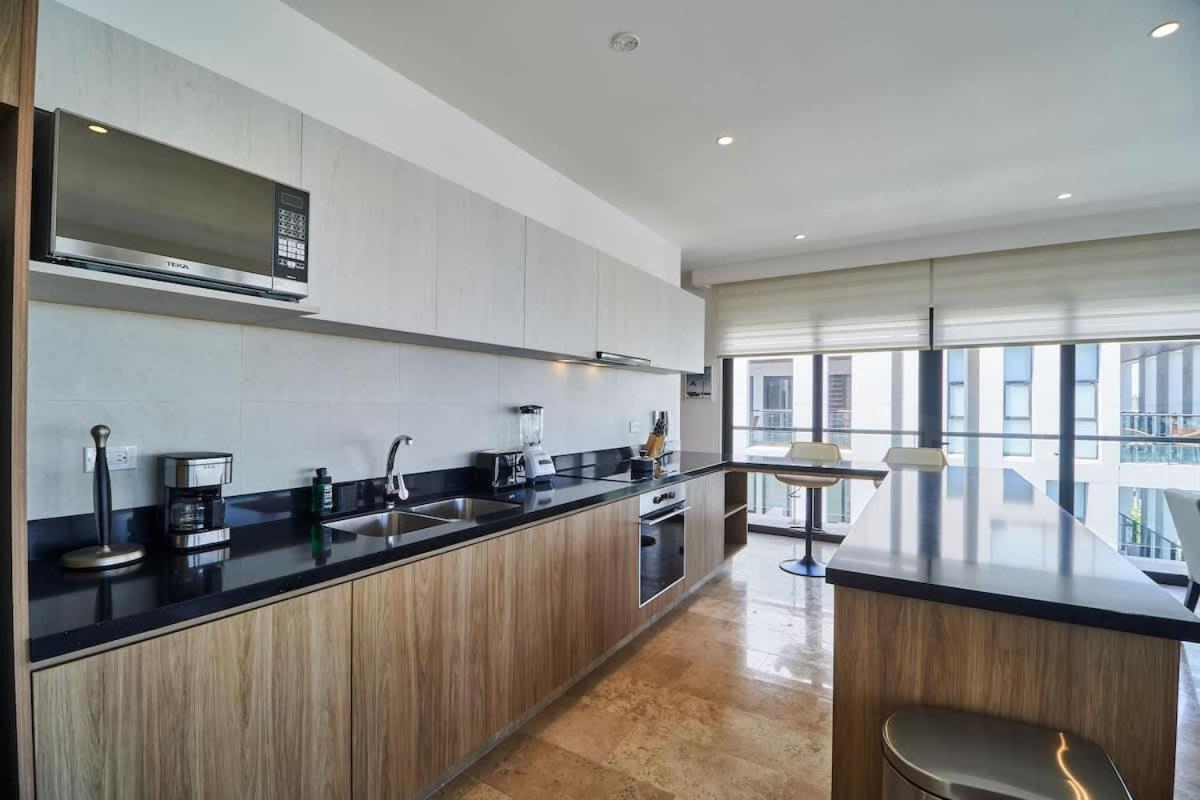 Luxury 2-Story Apt with Jacuzzi, foto 12
