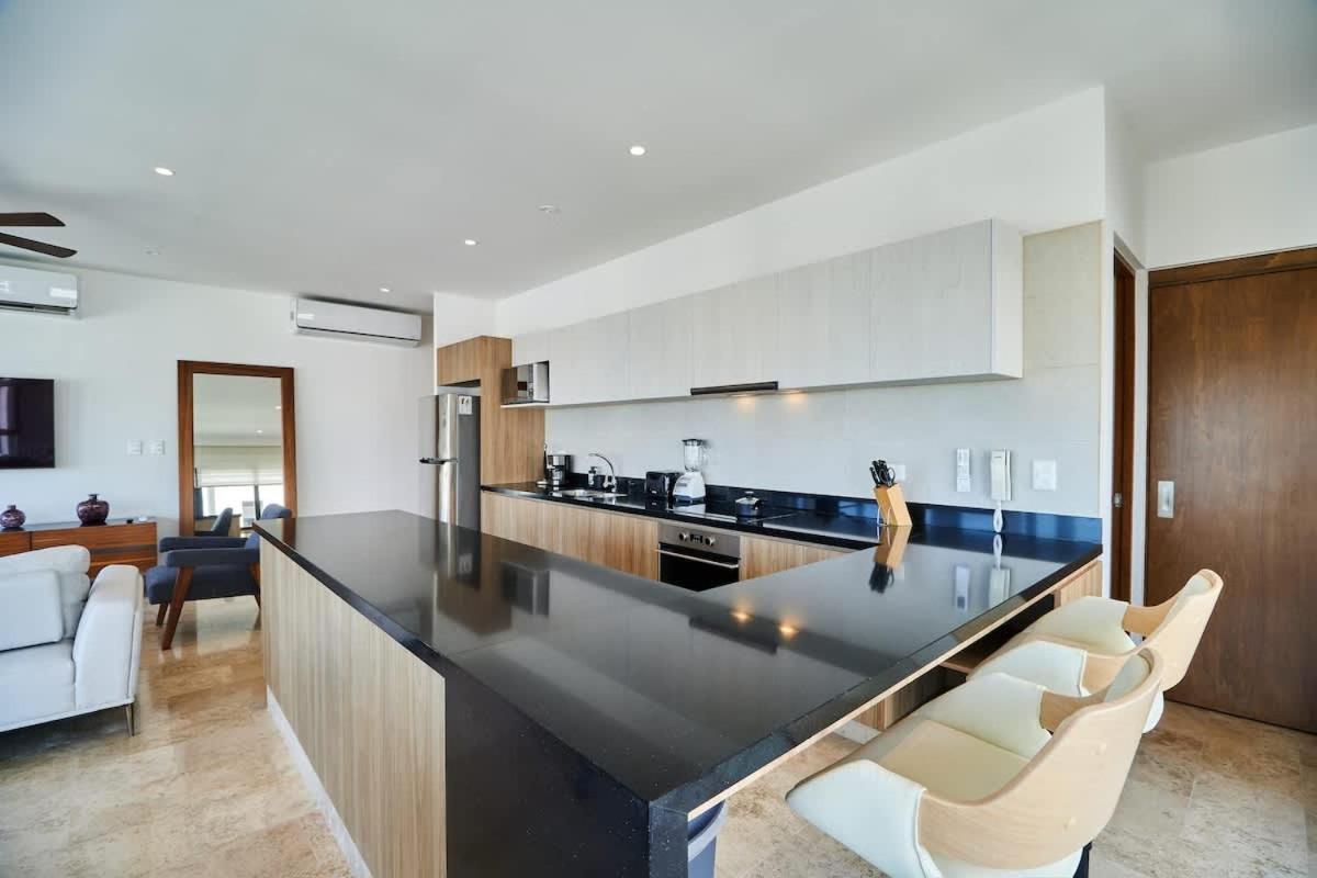 Luxury 2-Story Apt with Jacuzzi, foto 14