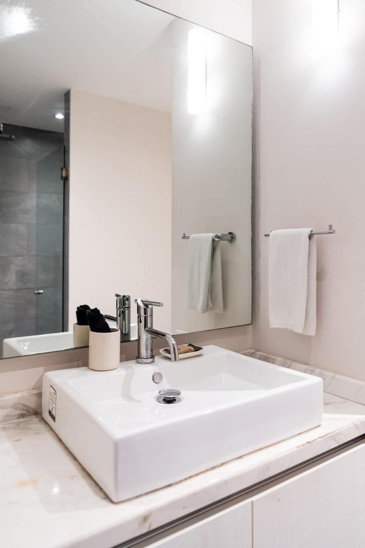 Large studio with working space 100m from 5th Ave, foto 12