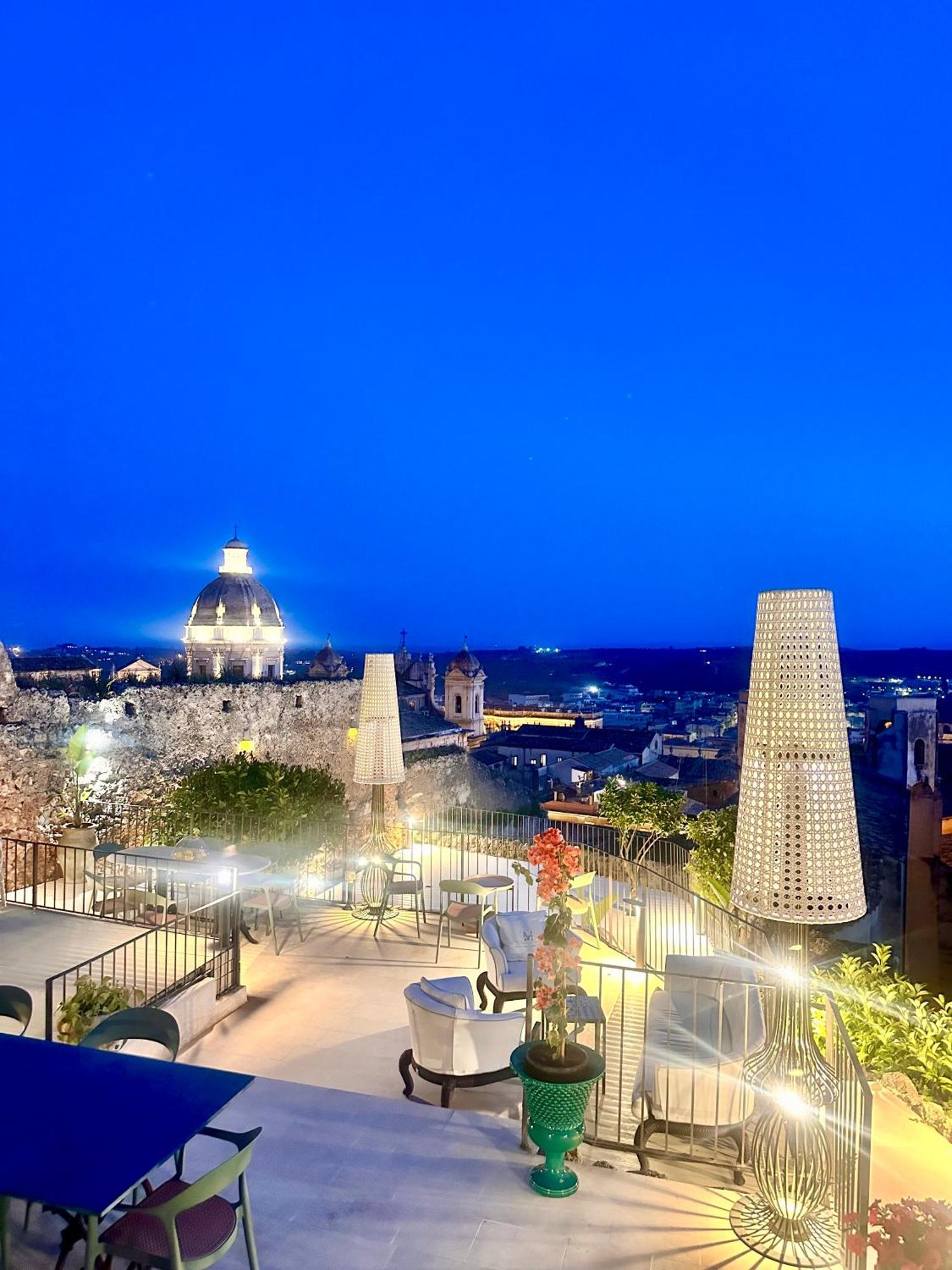 Aria Rooms and Terrace