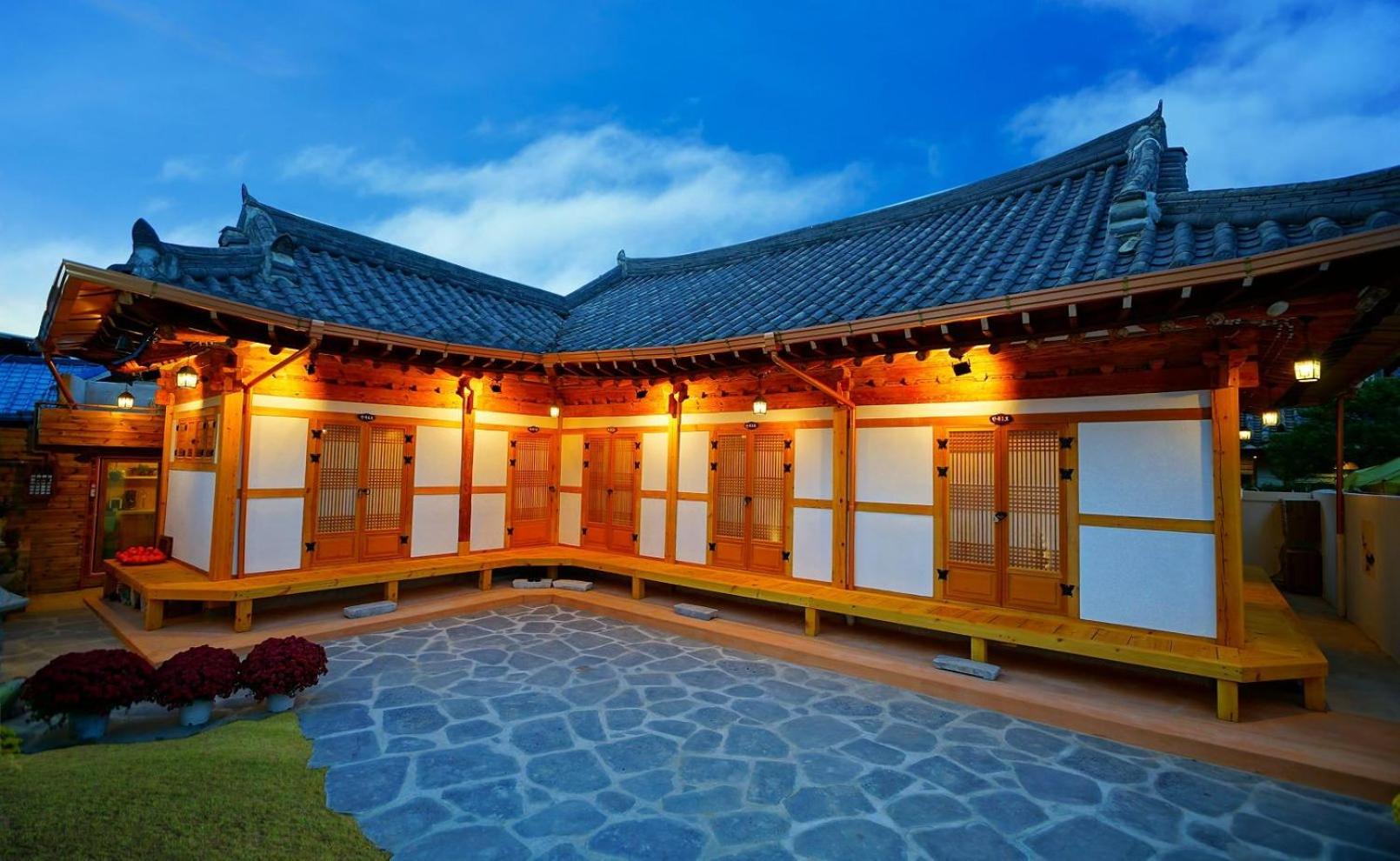 Hanok House