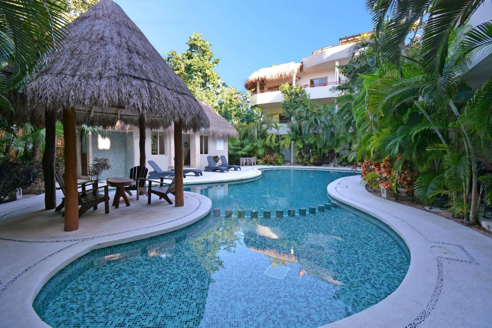 Peaceful Penthouse with Private Rooftop in Gated Community, foto 9
