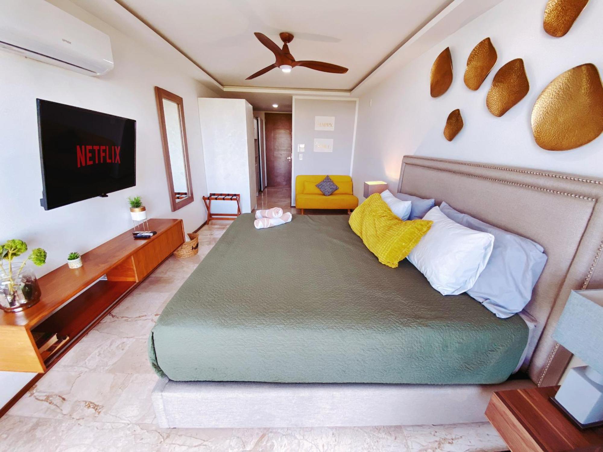 Ocean View Balcony, Rooftop, Estudio next 5thAve, imagen 4