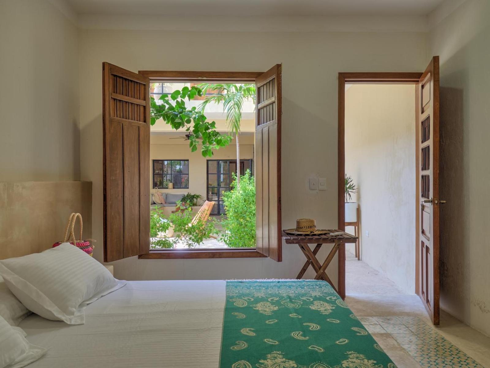 Colonial Charm, City Center, 2 BR- 10min walk to Cathedral, Pool, Private House, foto 15