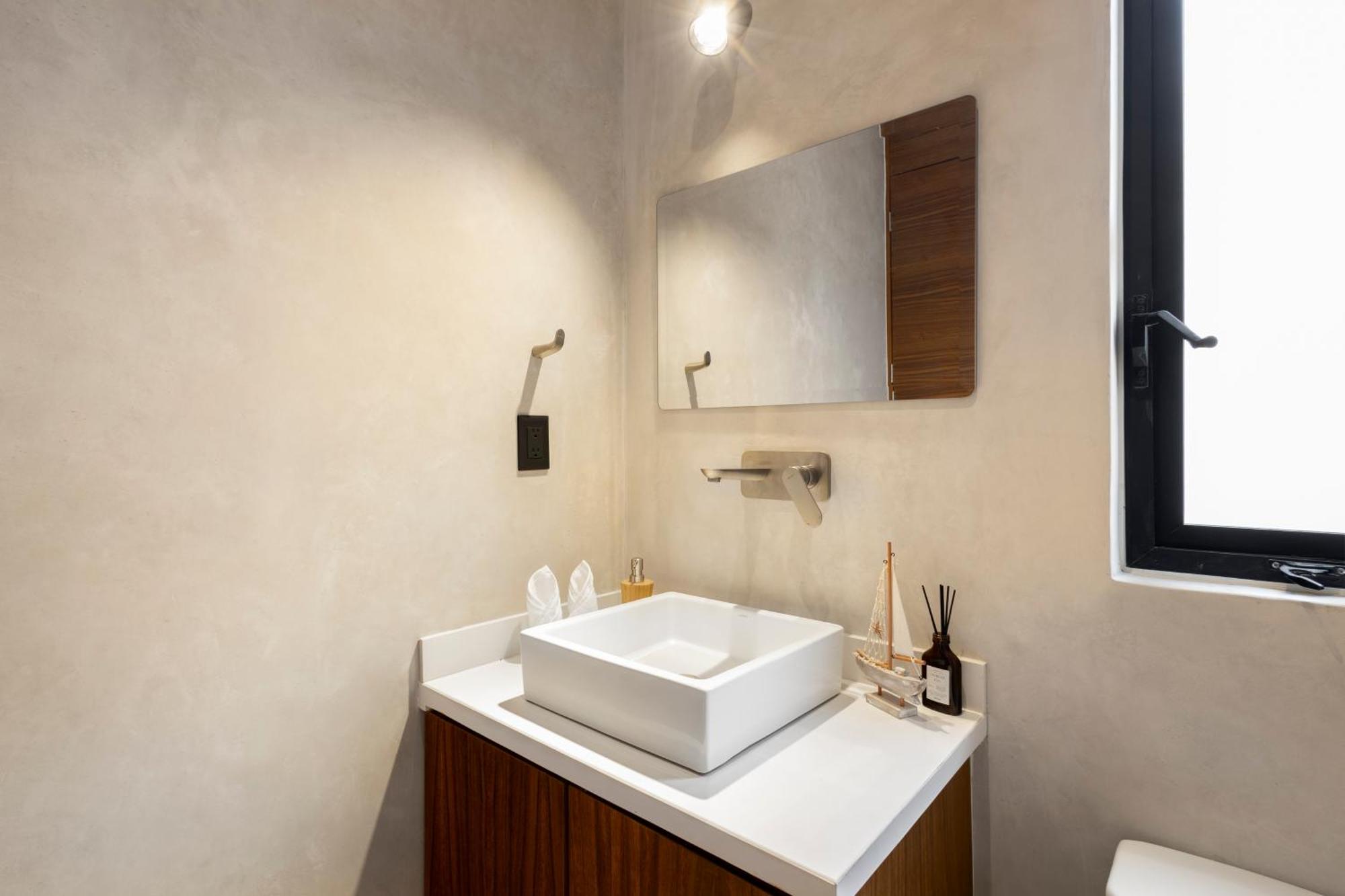Luxury Villa with 2 Private Pools & Rooftop, foto 11