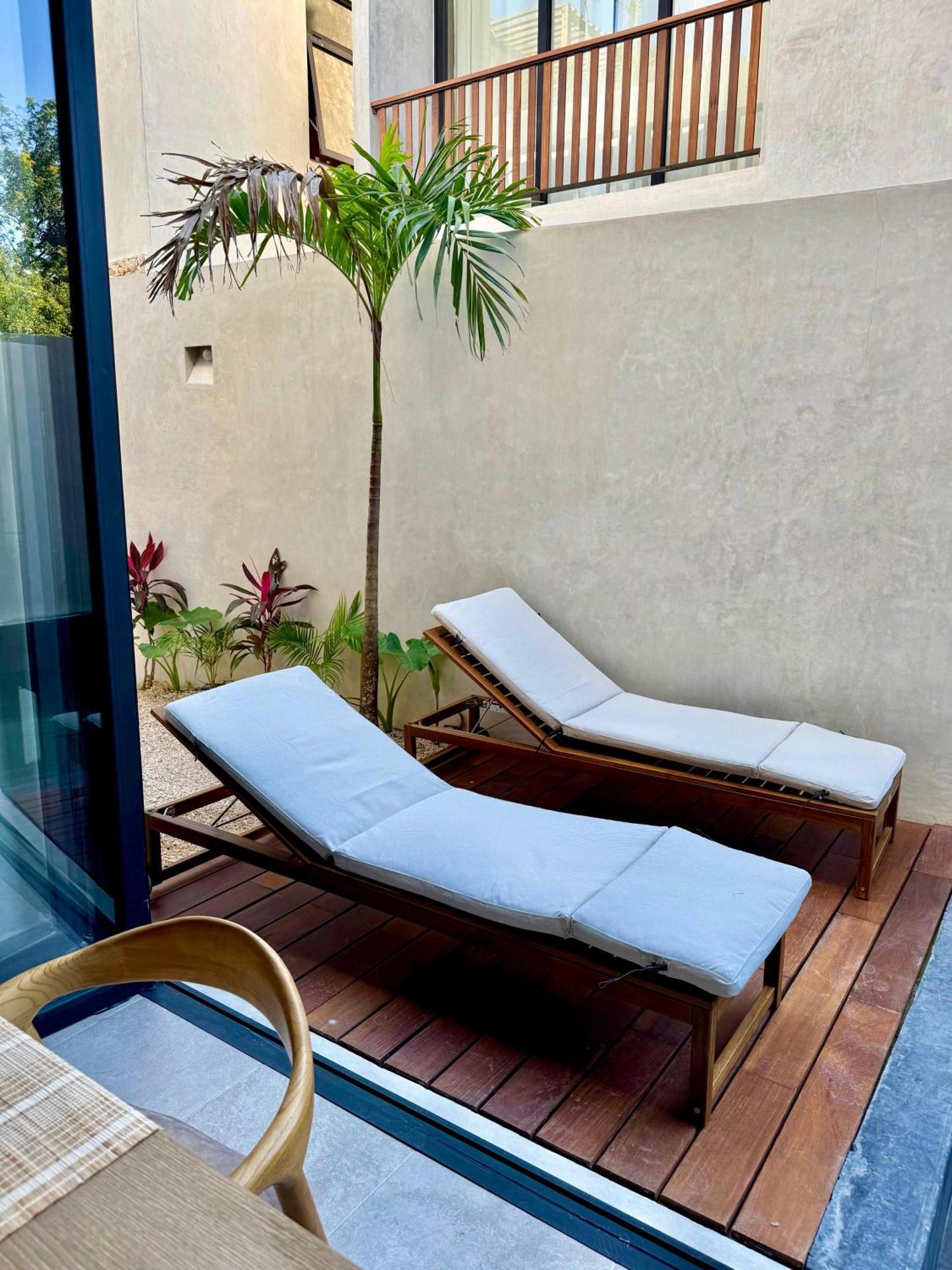 Luxury Villa with 2 Private Pools & Rooftop, foto 6