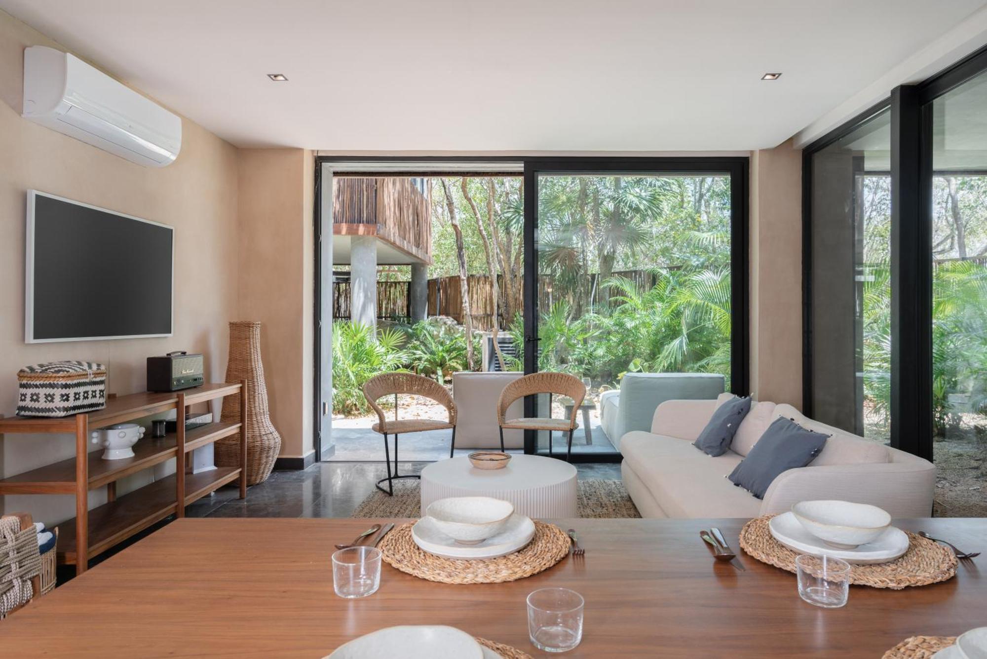 Humana Luxury Suite Private Pool & Huge Terrace, foto 9