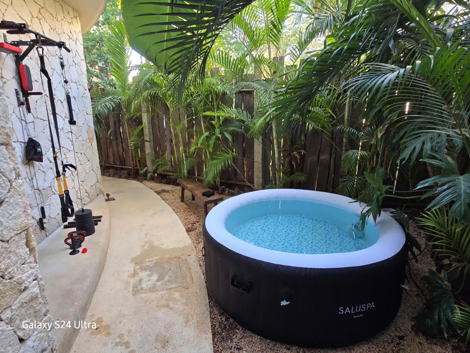 Jungle Rooftop Villa -Priv Pool-Bathtub-Jacuzzi 2A, foto 12