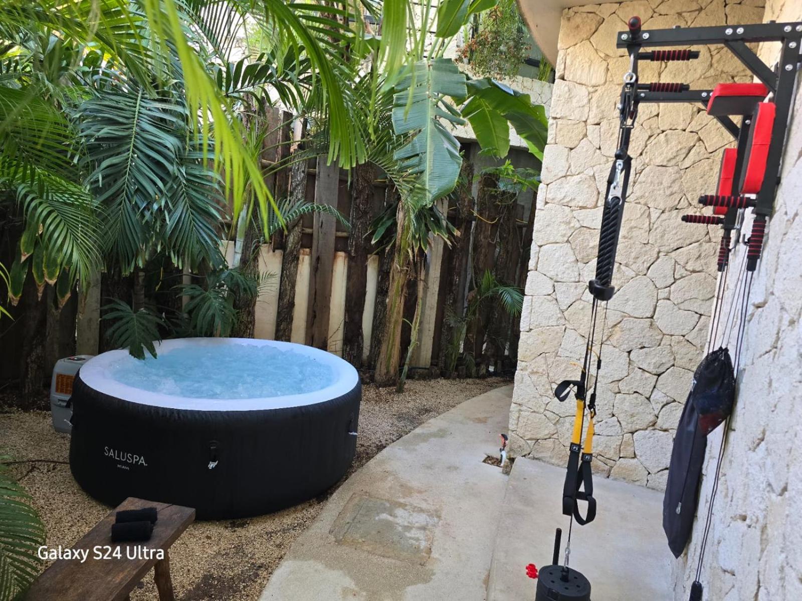 Jungle Rooftop Villa -Priv Pool-Bathtub-Jacuzzi 2A, foto 10