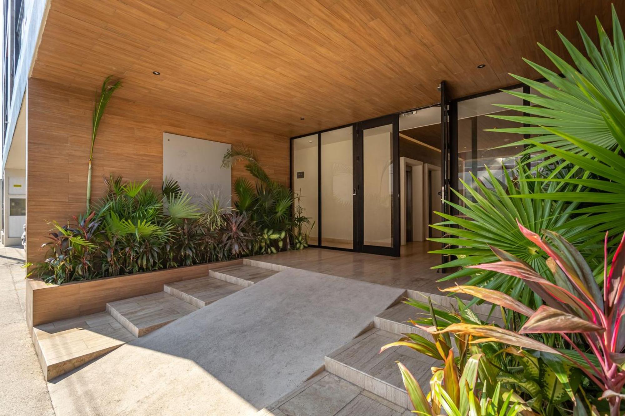 Beautiful Cozy Apartment 313 in PdC Ocean View, foto 16