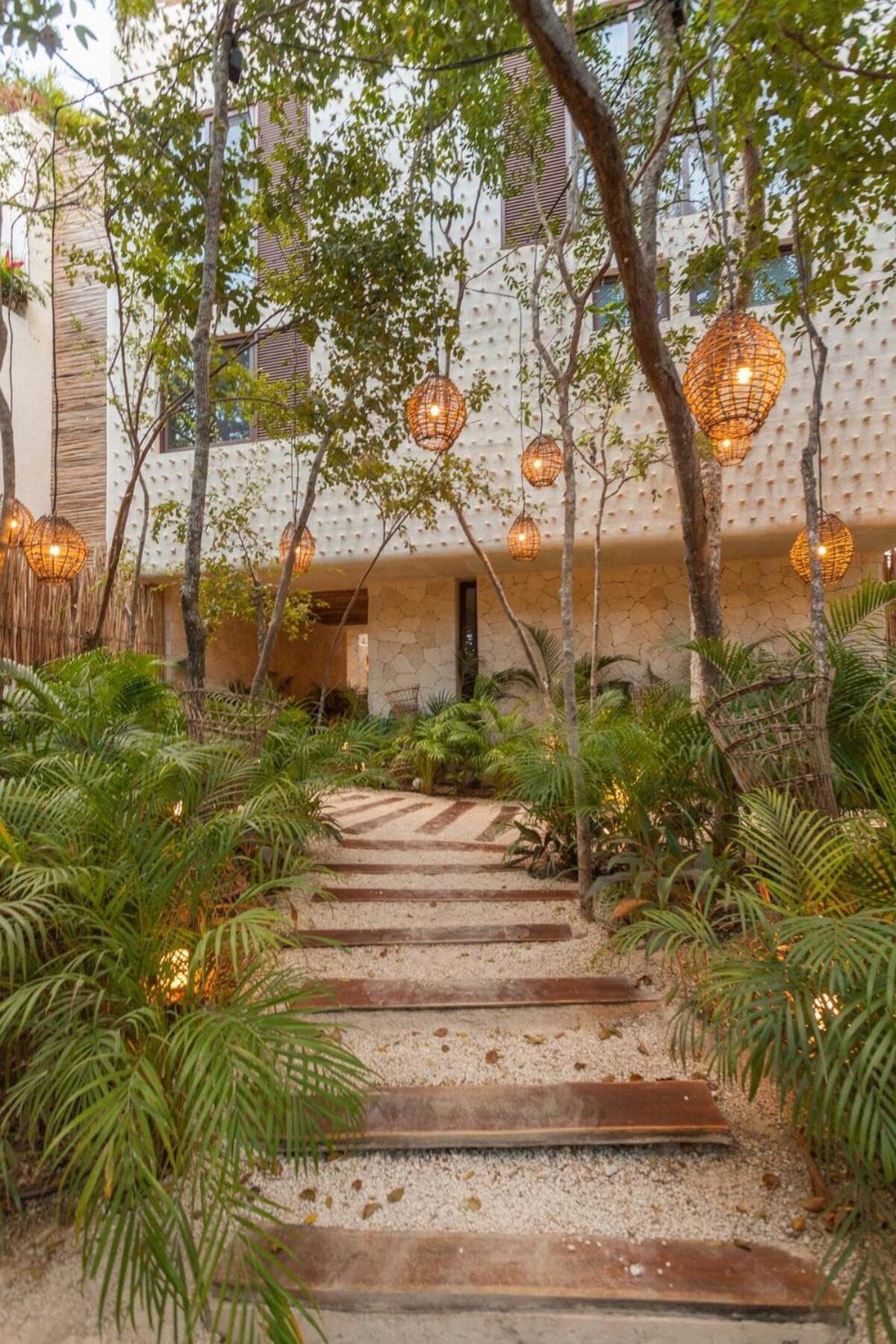 Nature Retreat Tulum Apartment with Tub and Terrace, foto 9