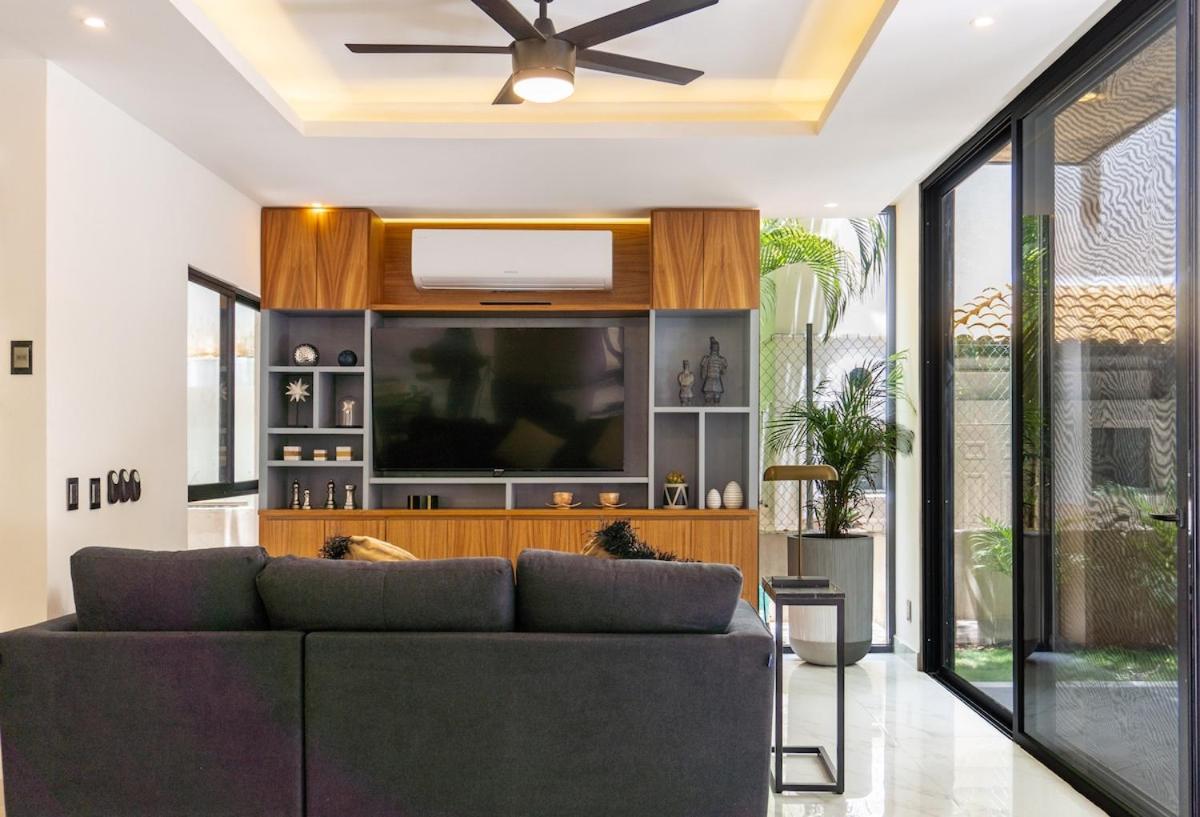 Stunning modern villa with pool and beach access, foto 15