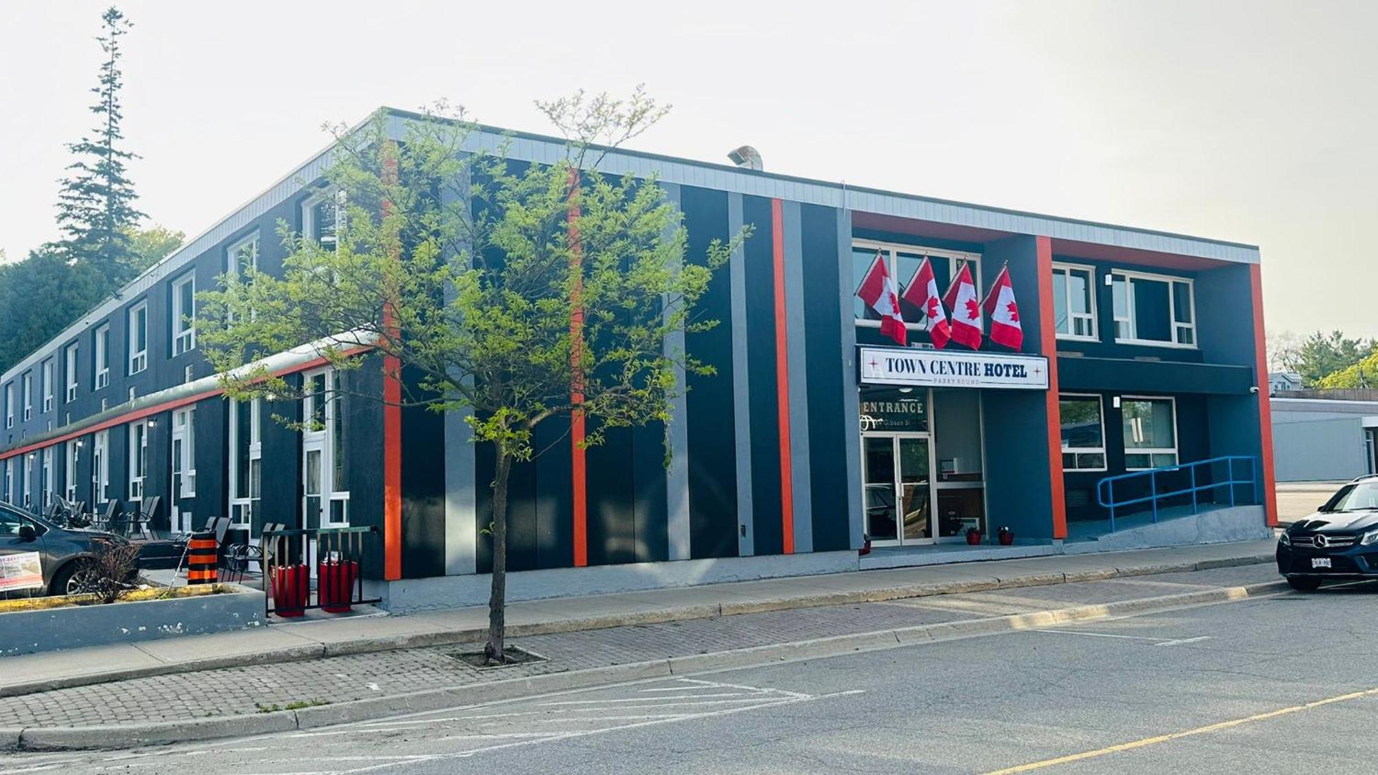 Town Centre Inn - Parry Sound