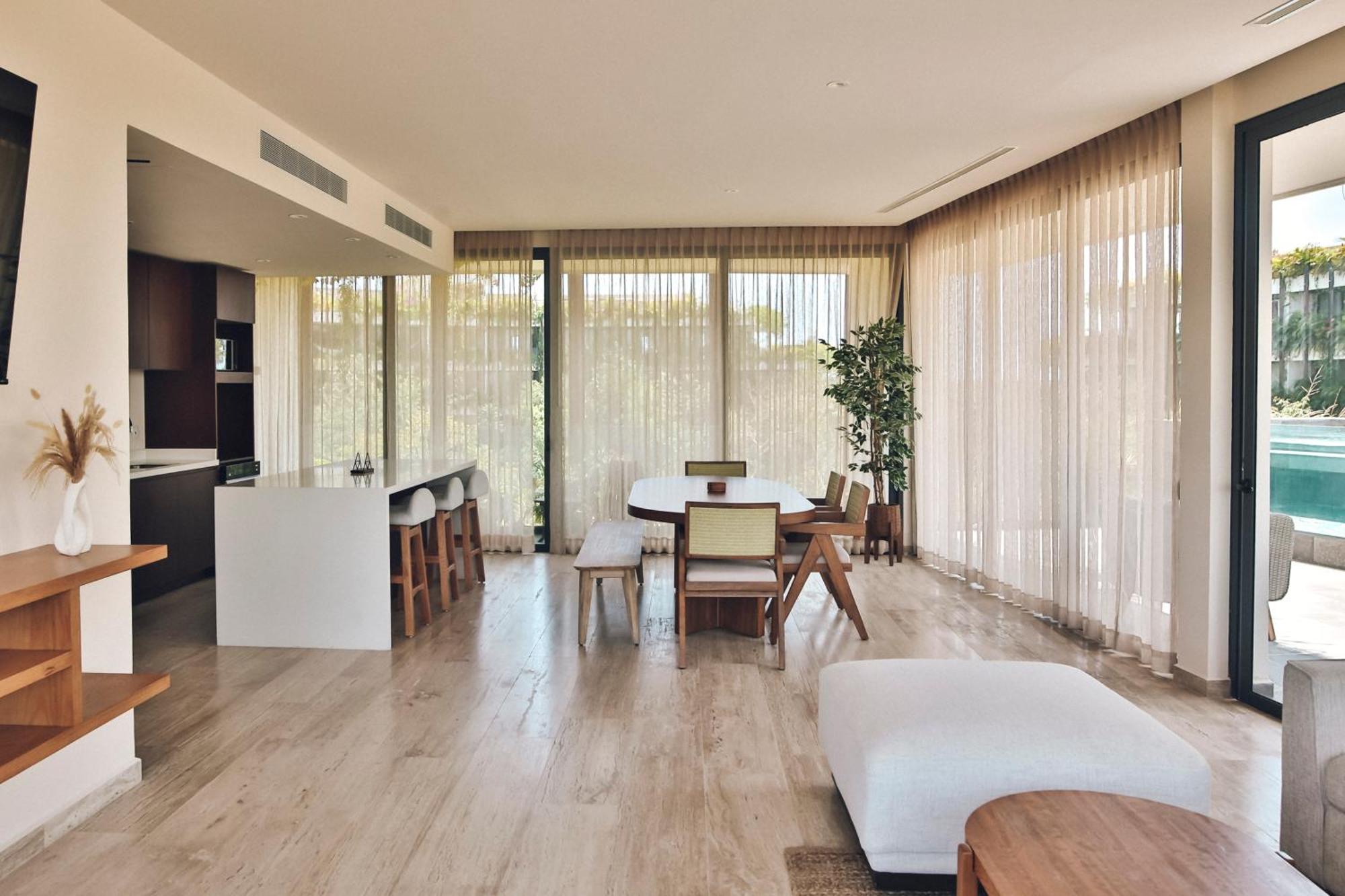 Lux Apartment beach shuttle,Gym,Private pool, foto 12