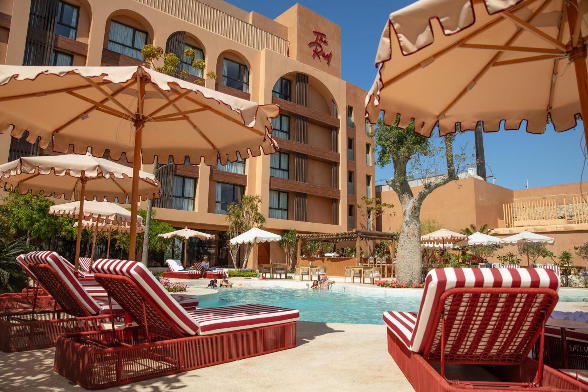 The Red - a GiGi Residence