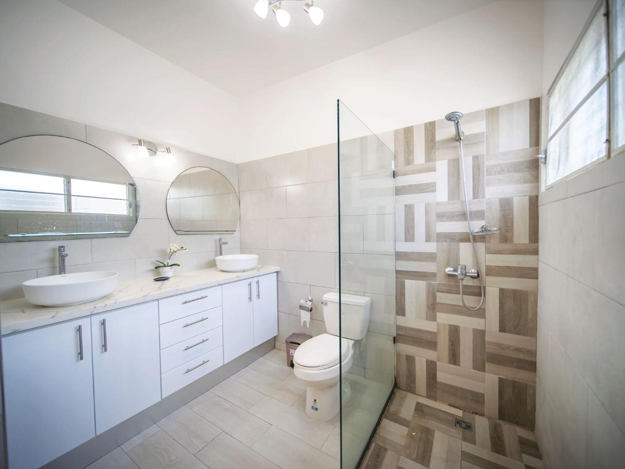 2BR Luxury Apartment in Heart Of Nightlife Area, foto 12