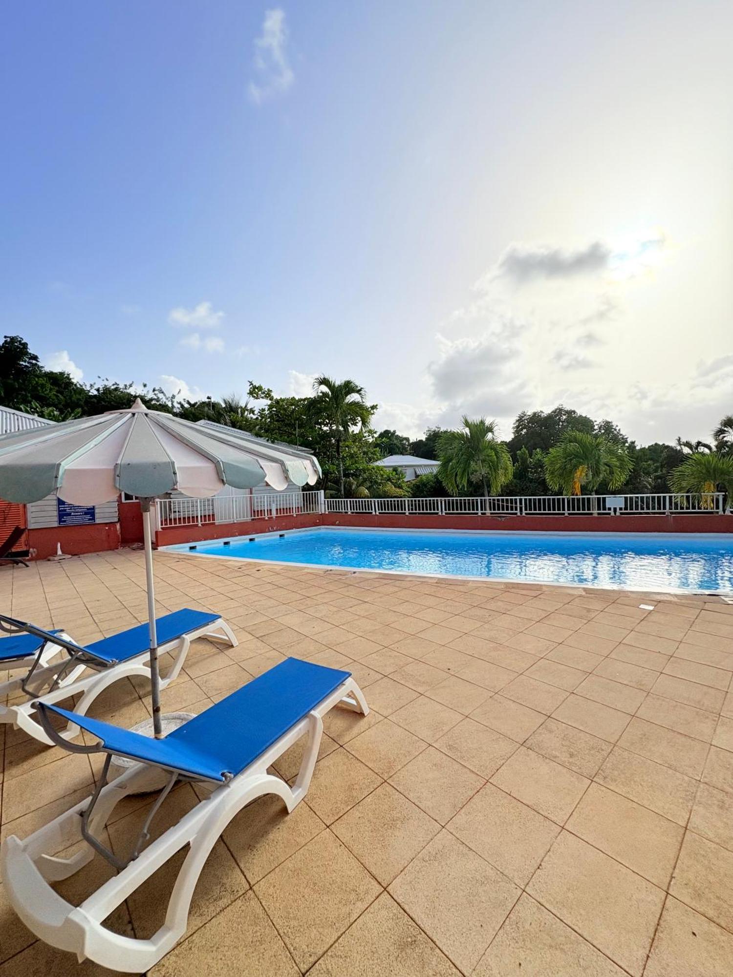 Sea view apartment, pool and beach 50m away, imagen 2