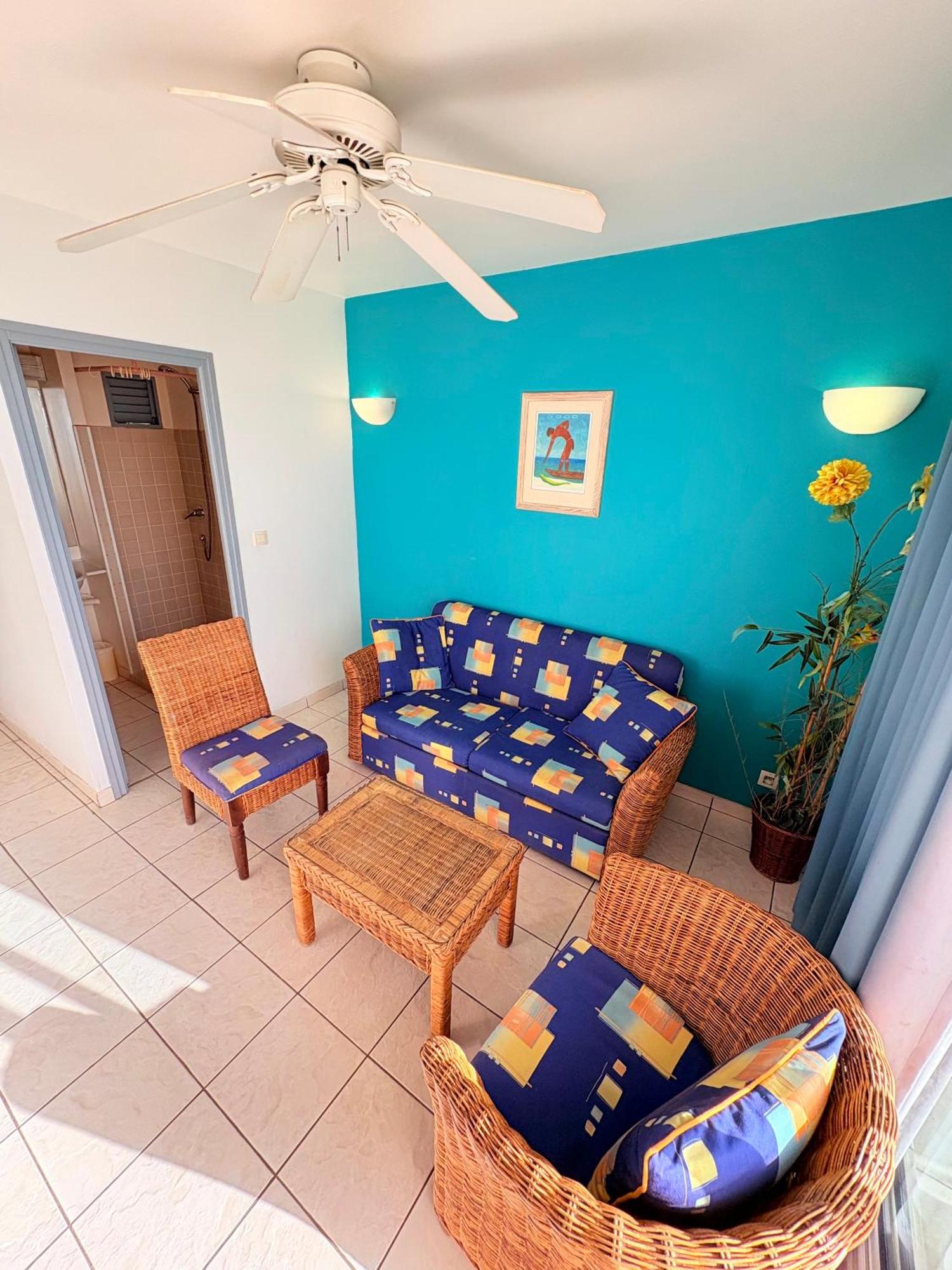 Sea view apartment, pool and beach 50m away, foto 11
