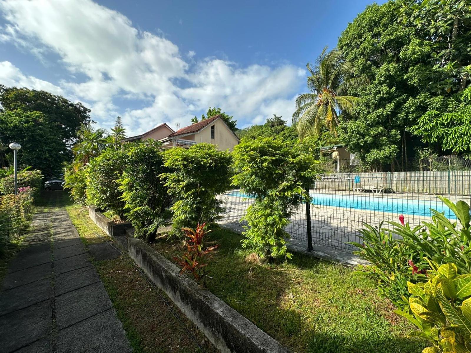 Duplex 50m2 avec piscine - plage Anse à l'Ane