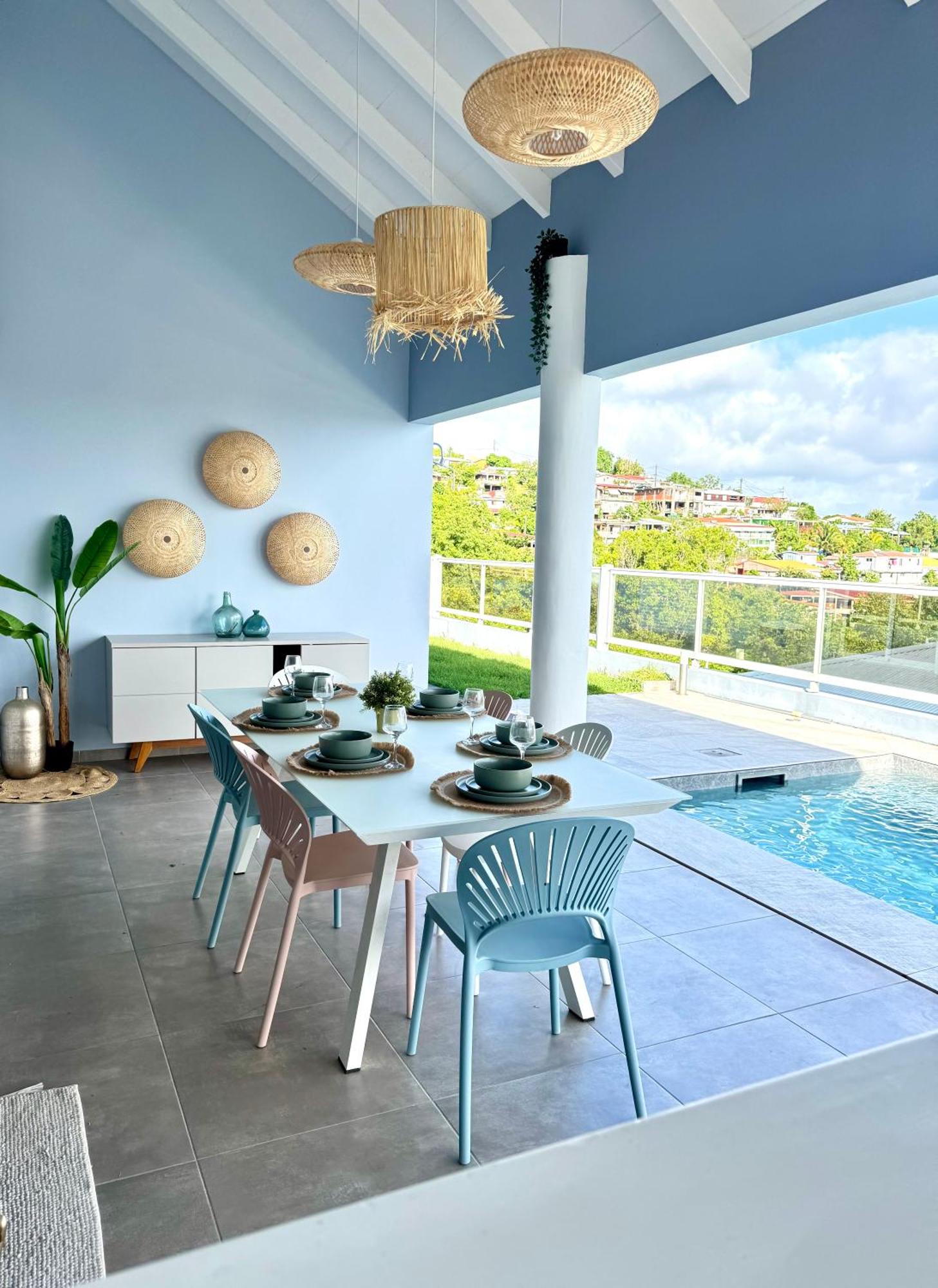 Villa Téloam- Charmante villa avec piscine et vue mer