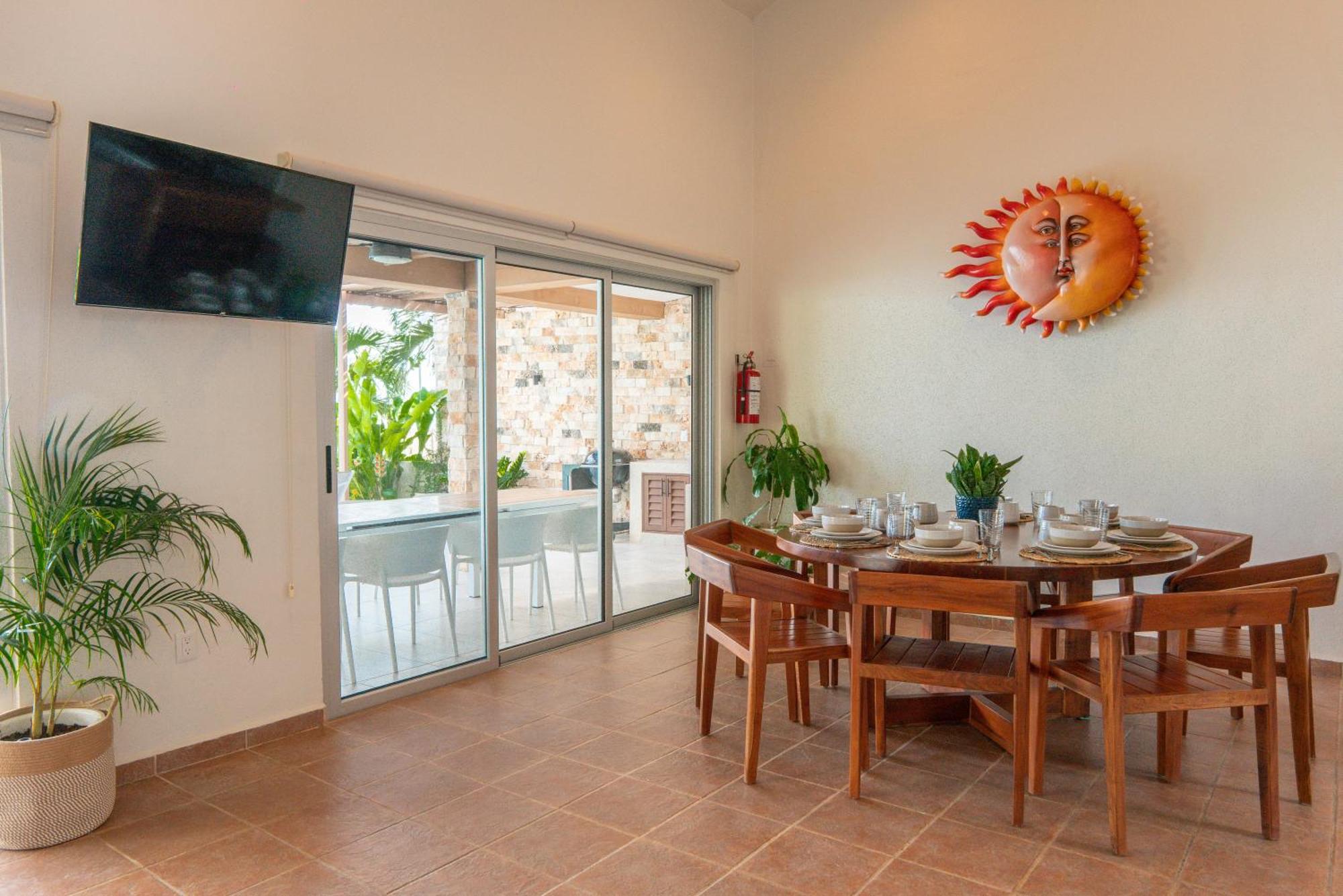 Casa Sol y Luna - Beautiful sunrises and infinity pool, foto 13