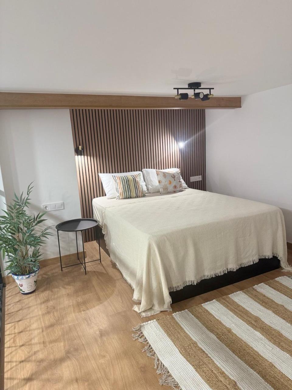 NEW Modern Loft Apartment