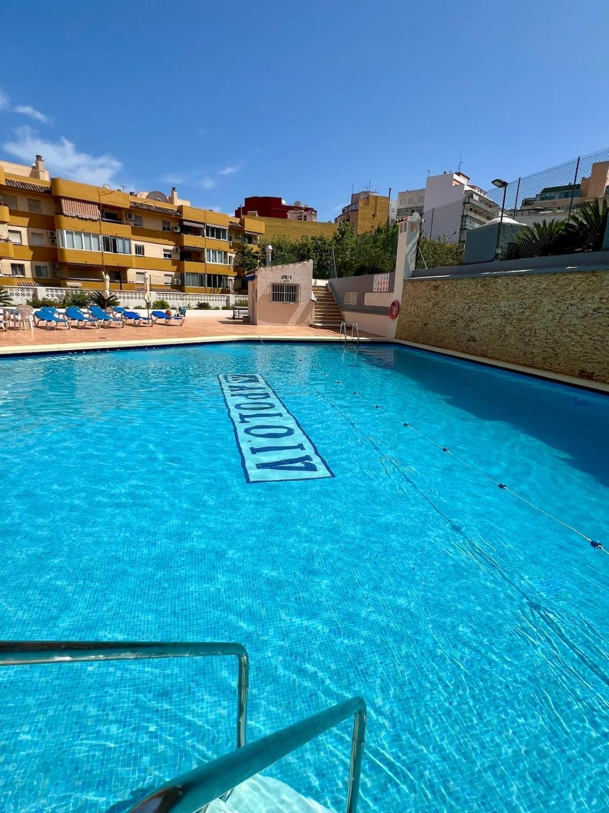 Escapada Ideal en Centro de Calpe, Piscina y 3 min de la Playa