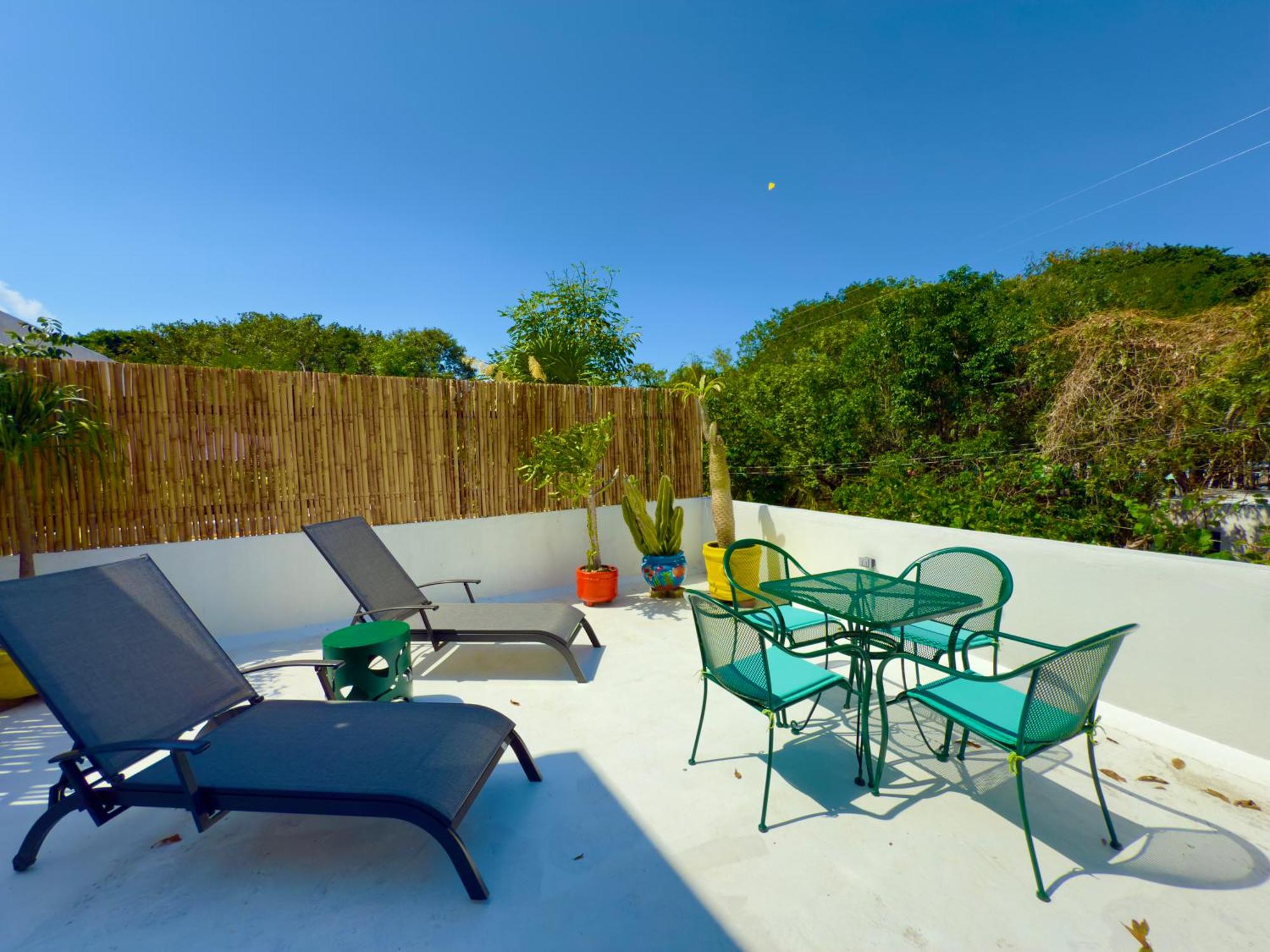 UrbanEden 'Another Day In Paradise', foto 8