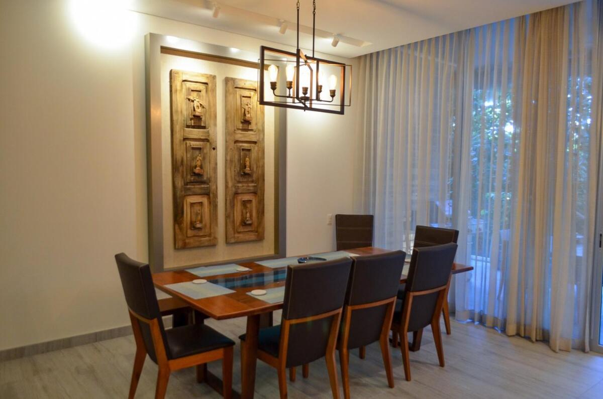 Lux 3-Bedroom Tropical Oasis in Playa Del Carmen, imagen 3